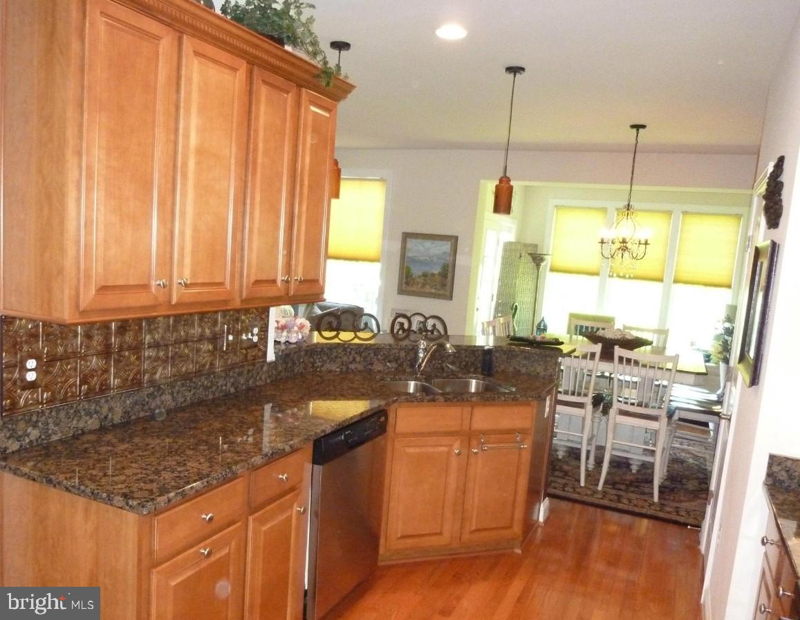 KINCAID FOREST - Residential Lease