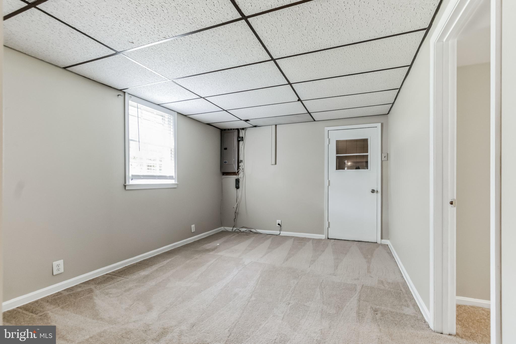 WILLOW WOODS - Residential Lease