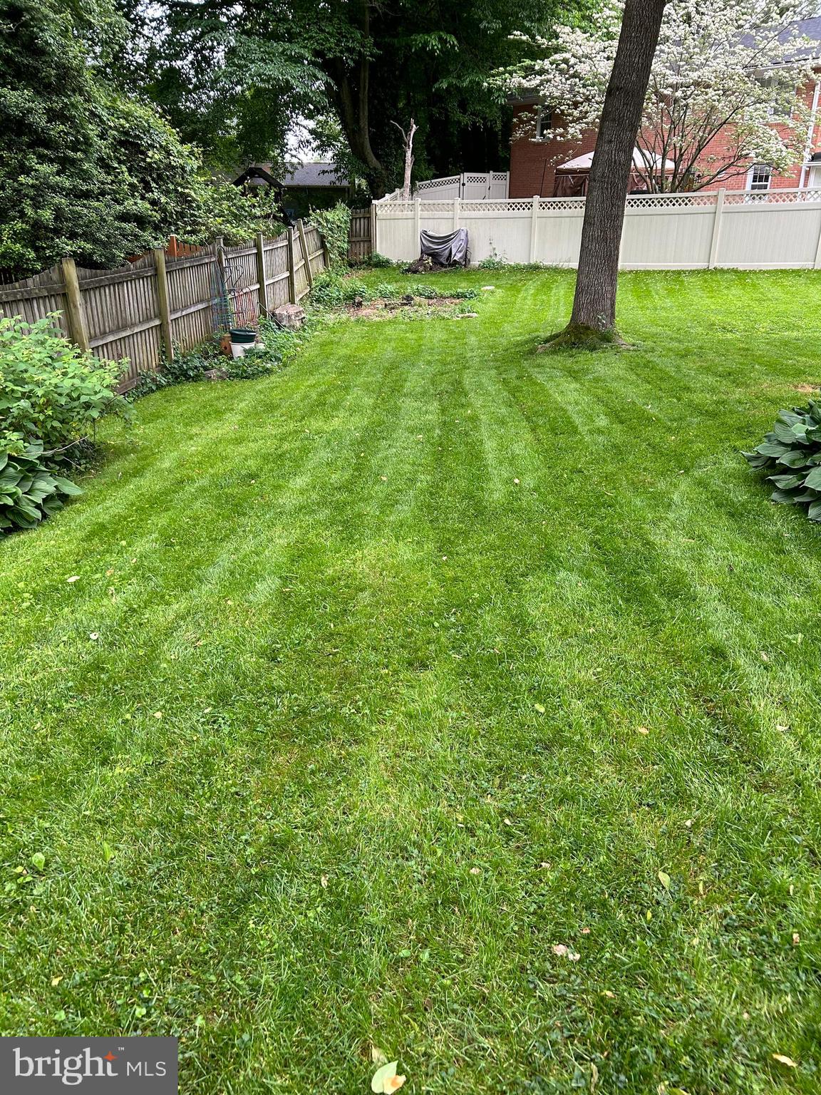 WILLOW WOODS - Residential Lease