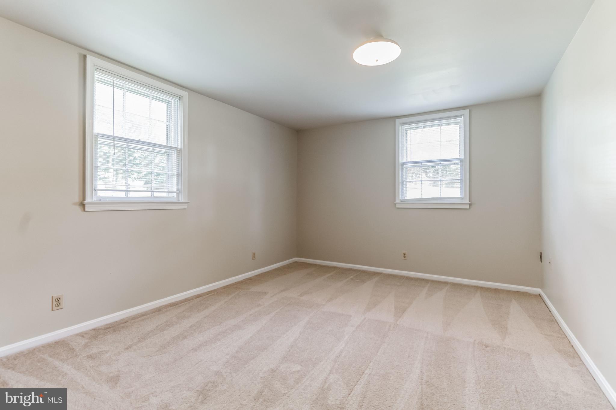 WILLOW WOODS - Residential Lease