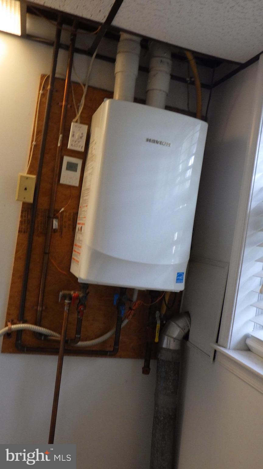 WILLOW WOODS - Residential Lease