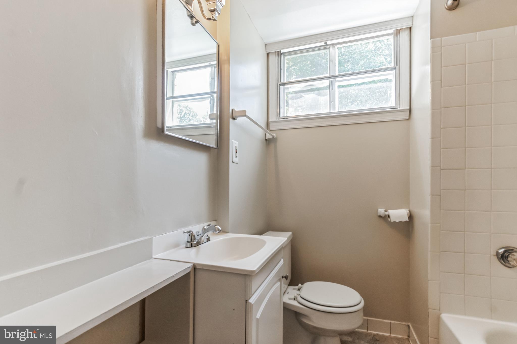 WILLOW WOODS - Residential Lease