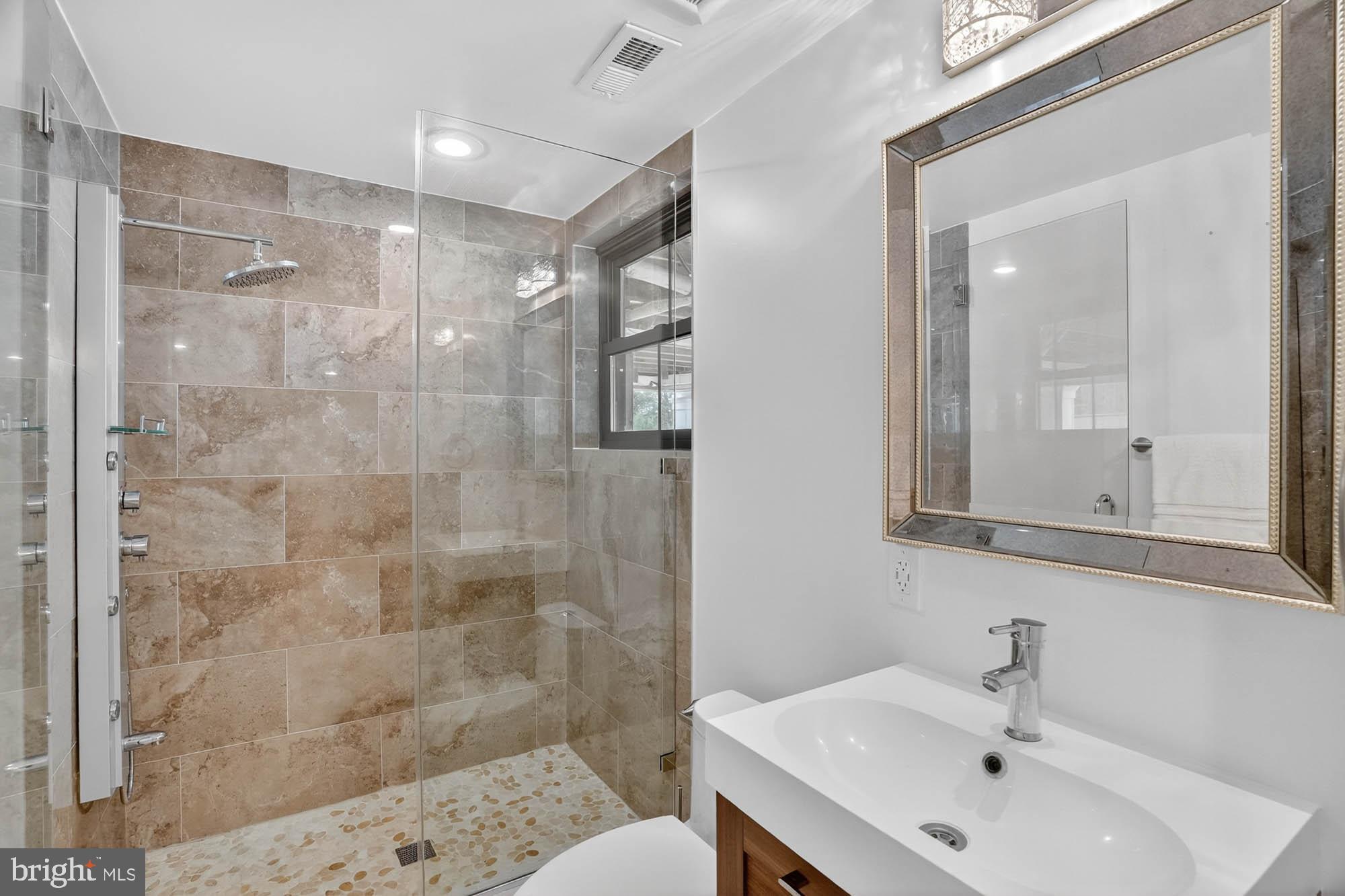 HIGHLAND - Residential