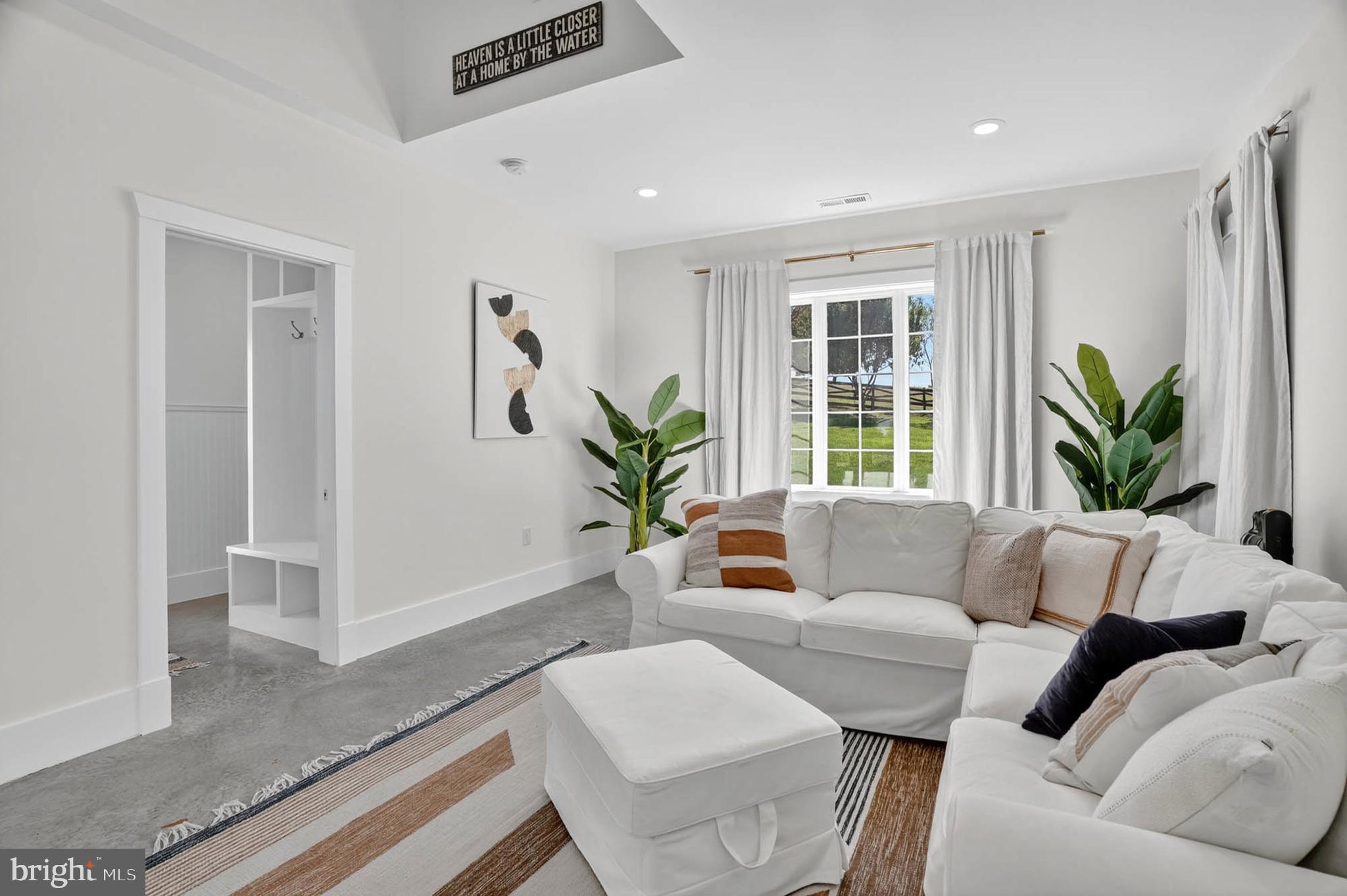 HIGHLAND - Residential