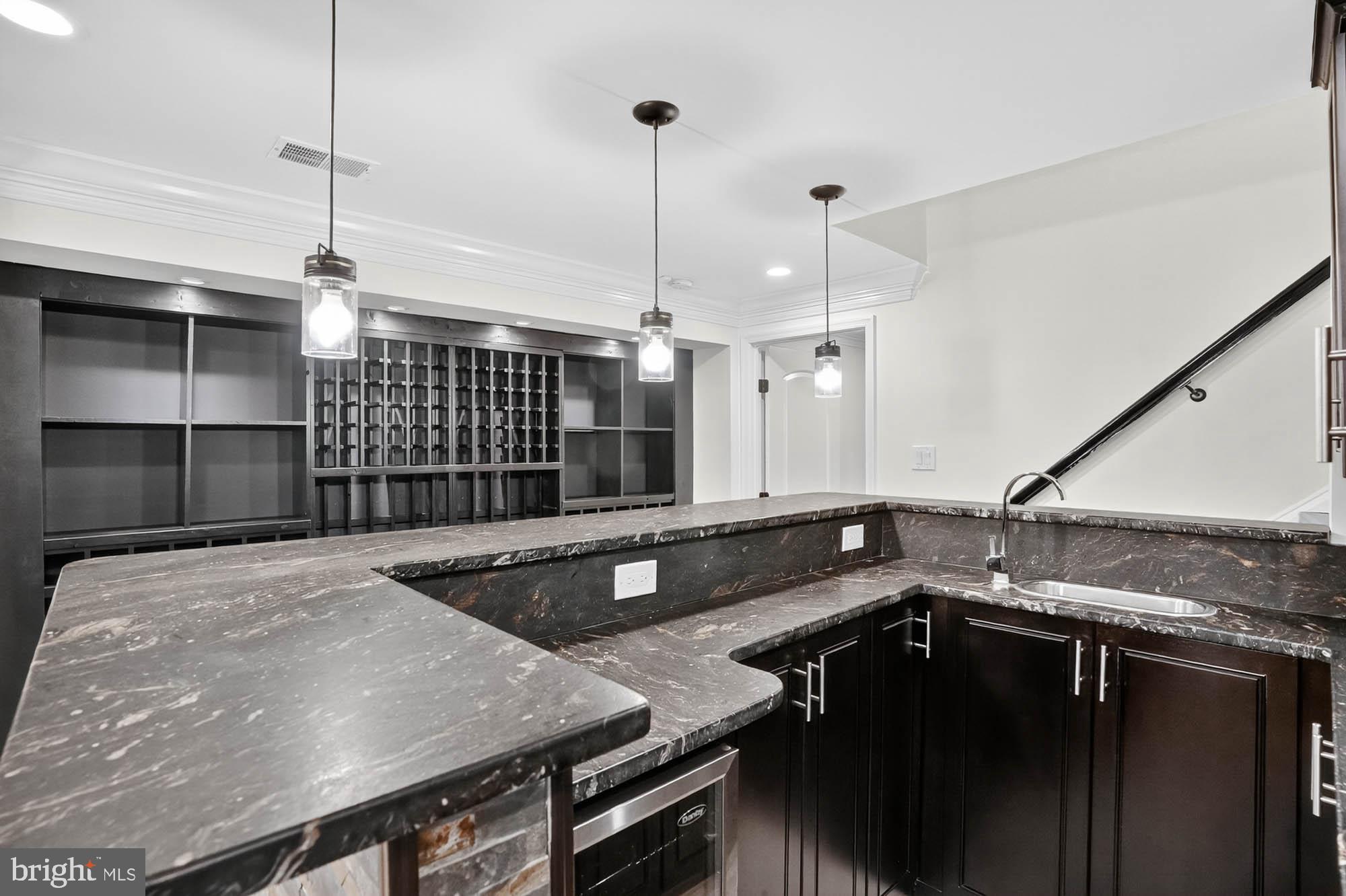 HIGHLAND - Residential