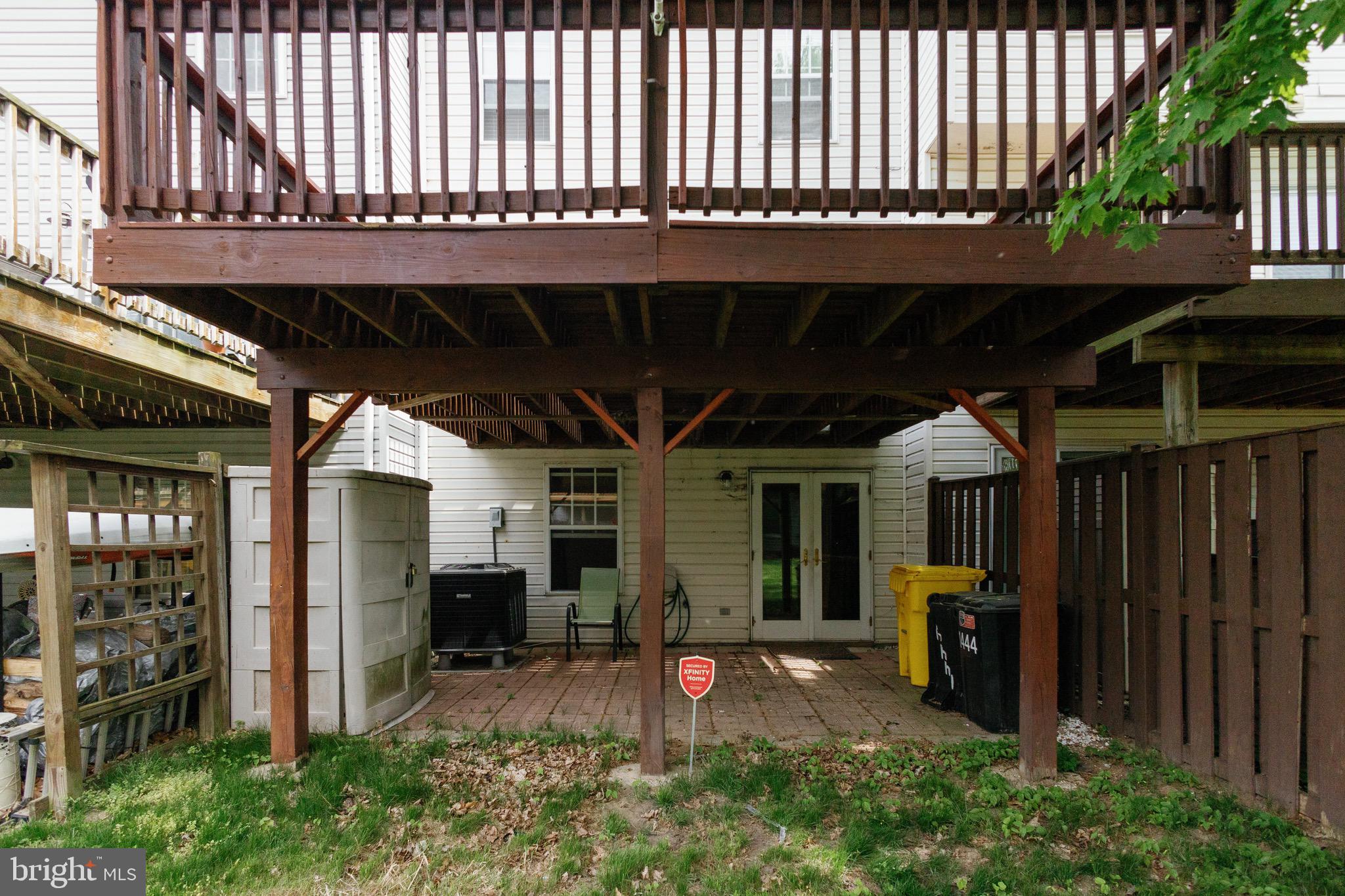 STONEY BEACH - Residential