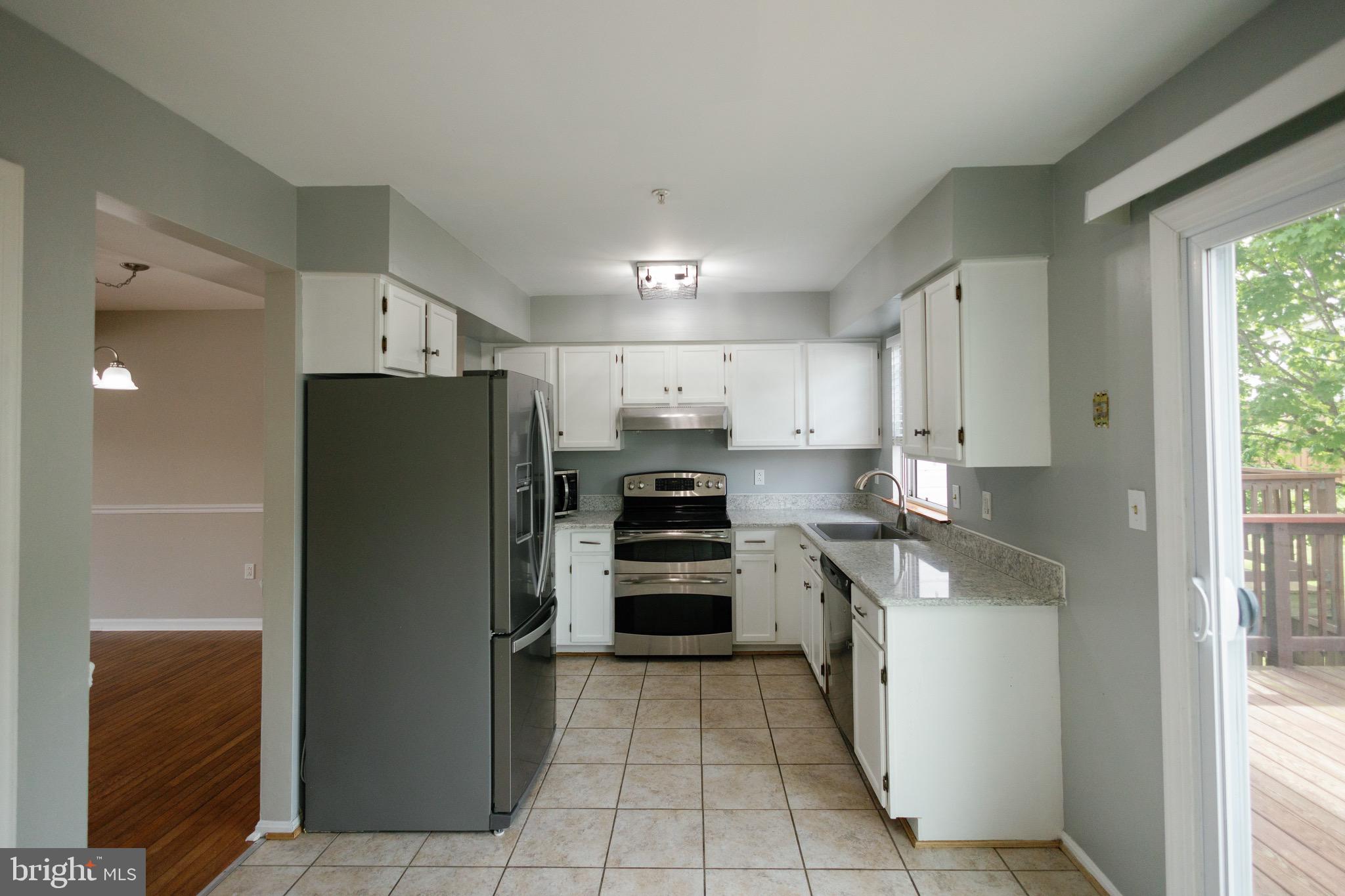 STONEY BEACH - Residential