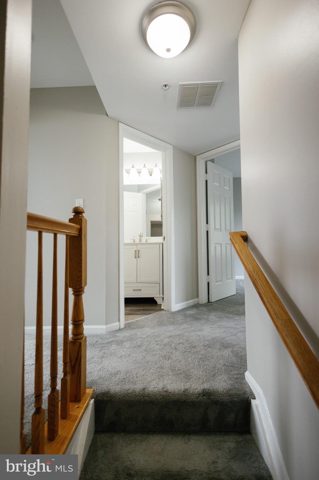 STONEY BEACH - Residential