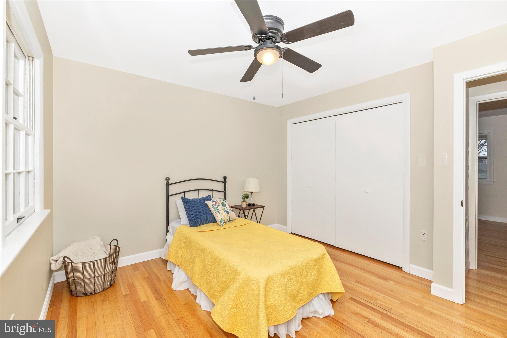 BROADVIEW ACRES - Residential