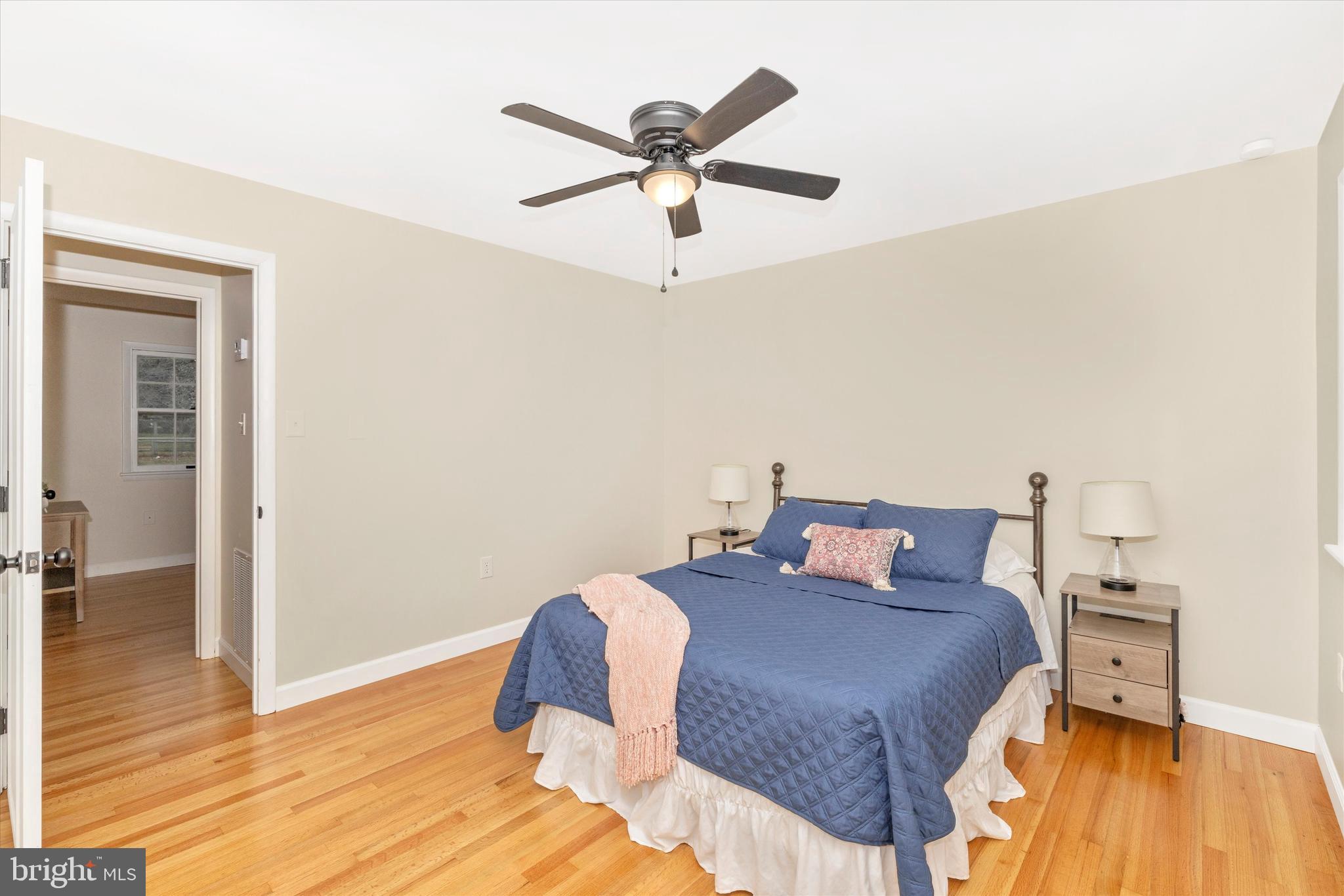 BROADVIEW ACRES - Residential