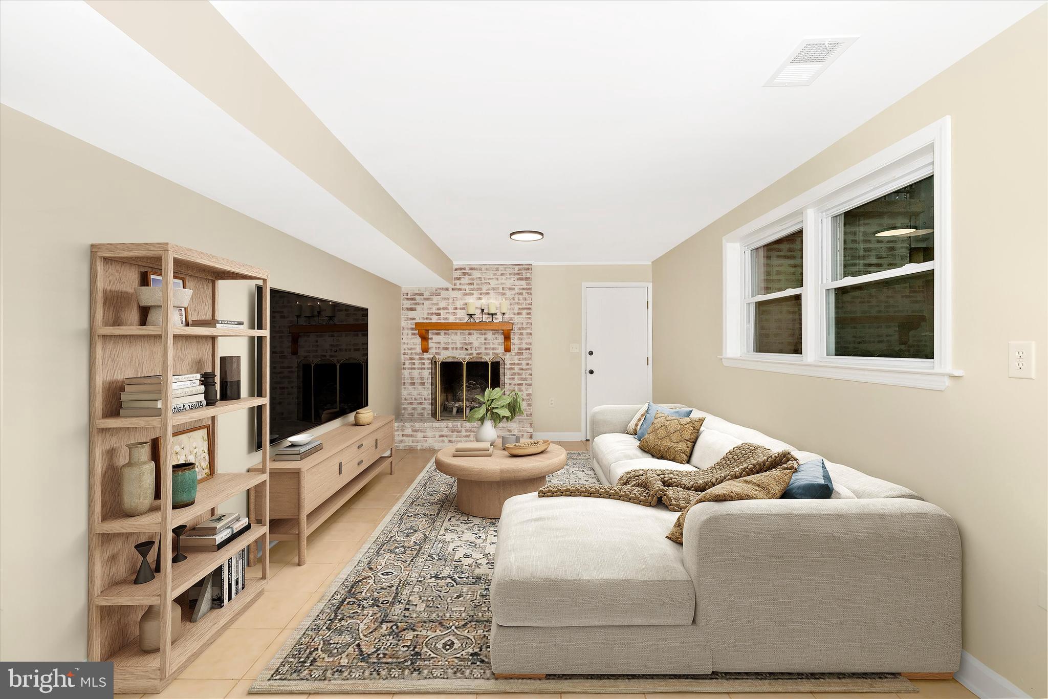 BROADVIEW ACRES - Residential