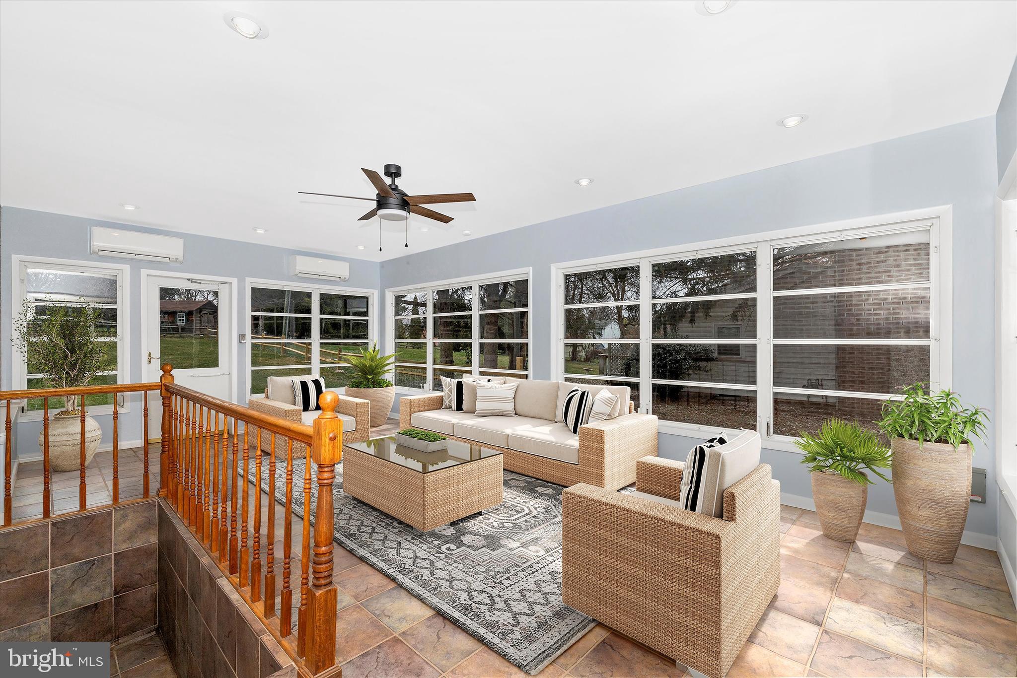 BROADVIEW ACRES - Residential