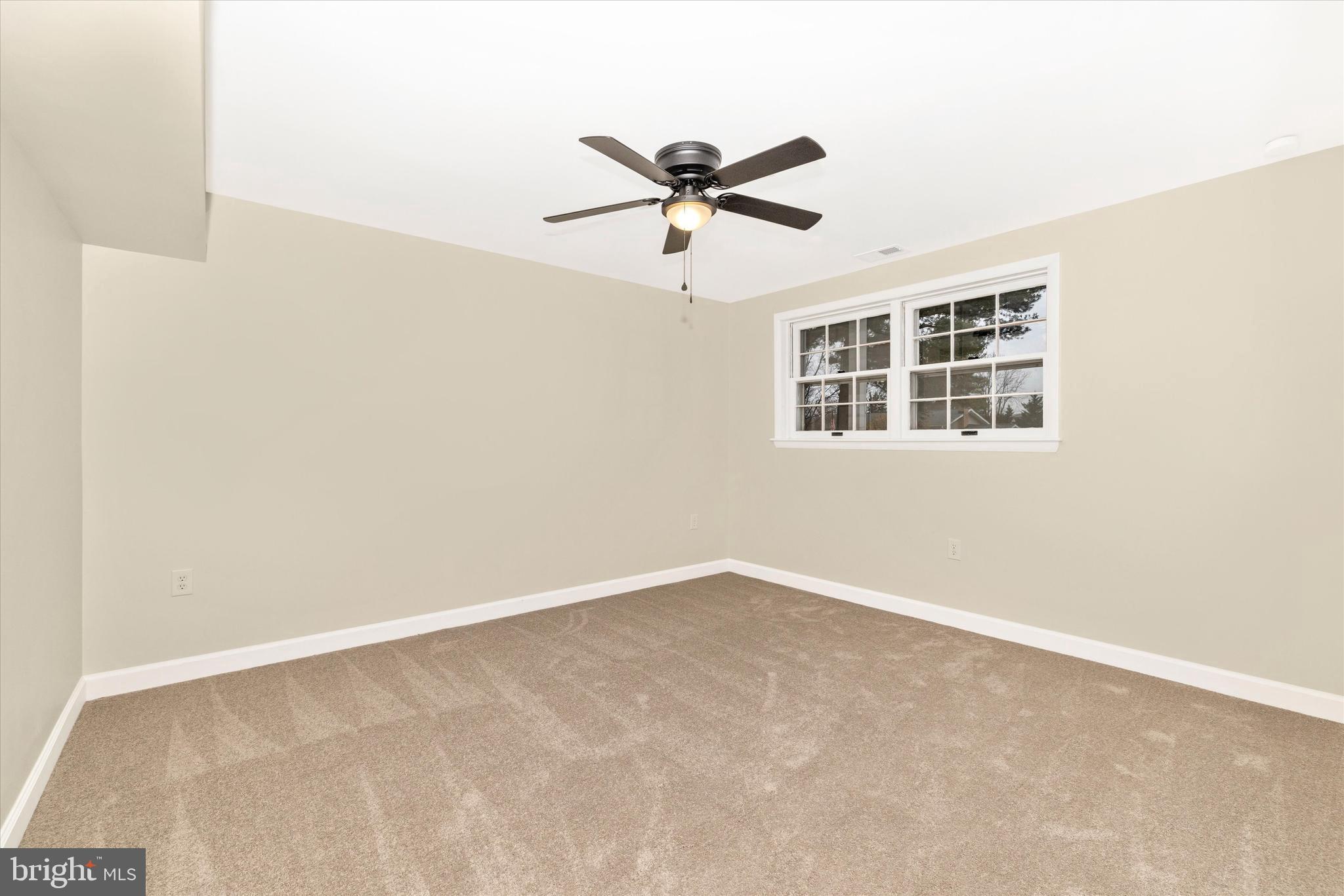 BROADVIEW ACRES - Residential