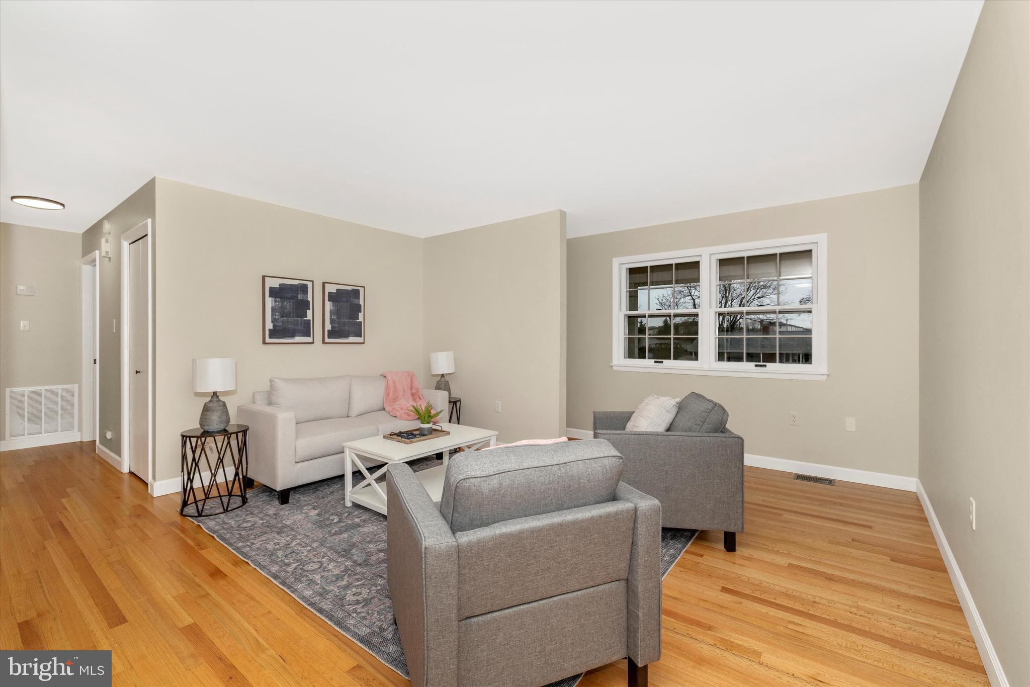 BROADVIEW ACRES - Residential