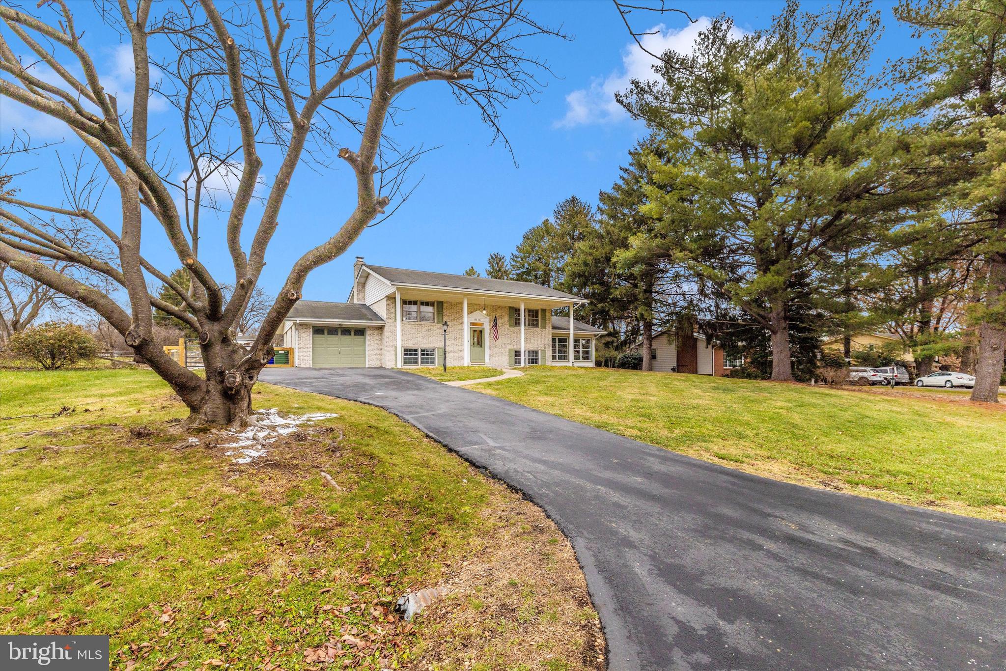 BROADVIEW ACRES - Residential