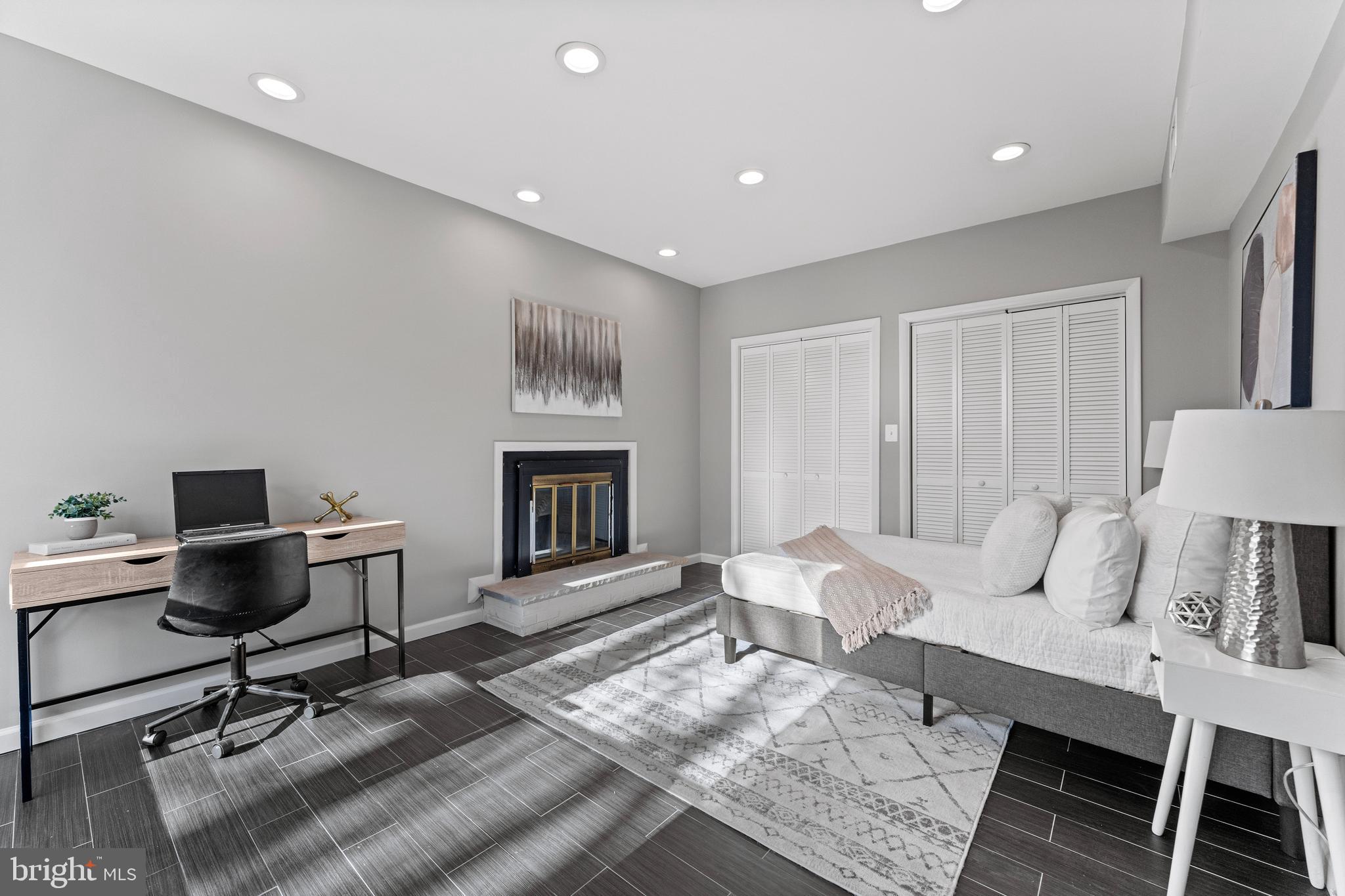 STONEGATE - Residential