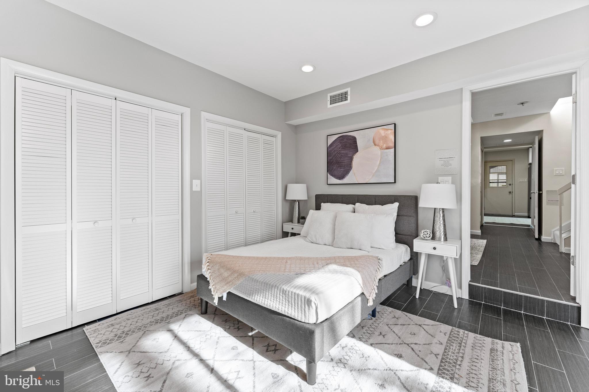 STONEGATE - Residential