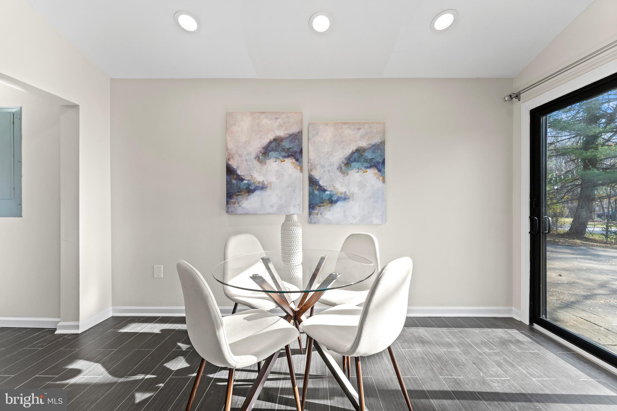 STONEGATE - Residential