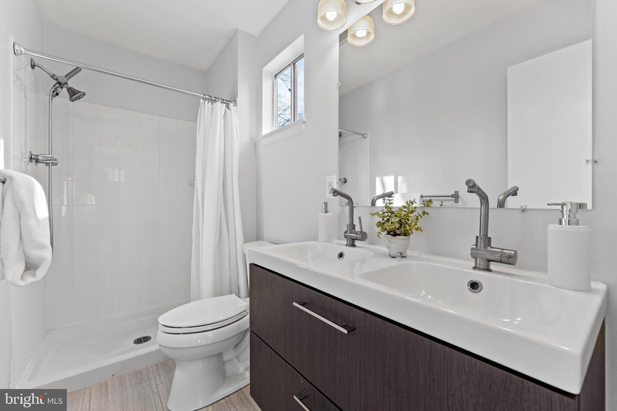 STONEGATE - Residential