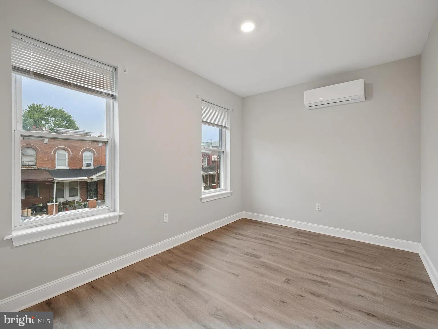 1236 W AIRDRIE STREET B