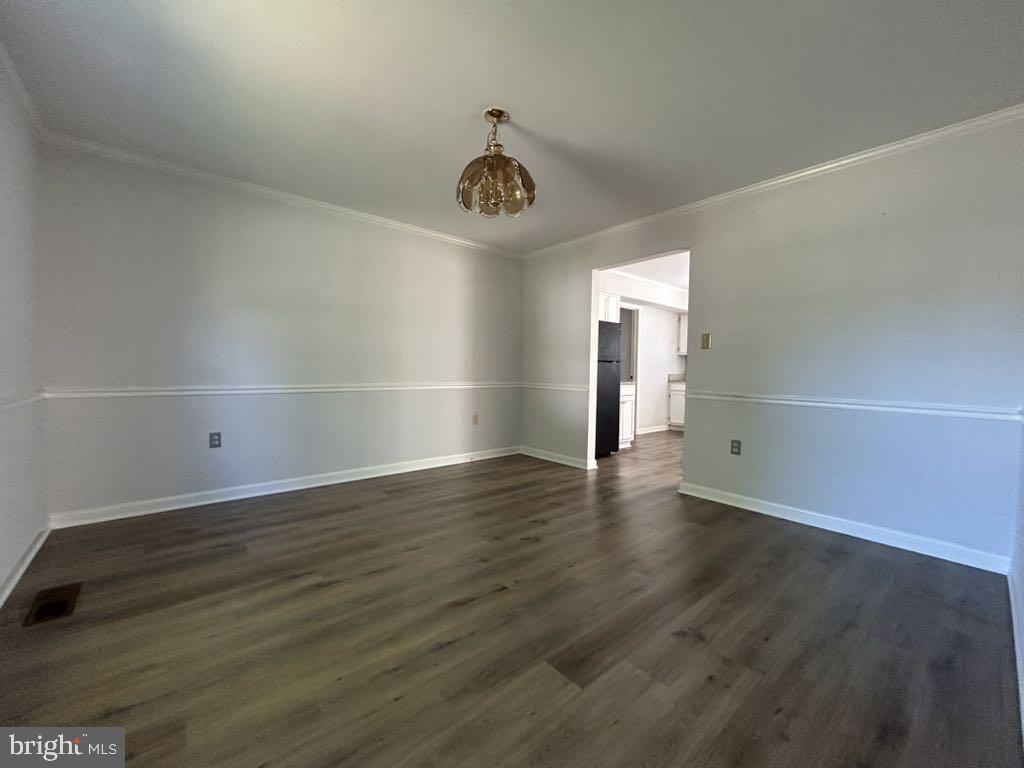3402 WILLIAMSBURG DRIVE