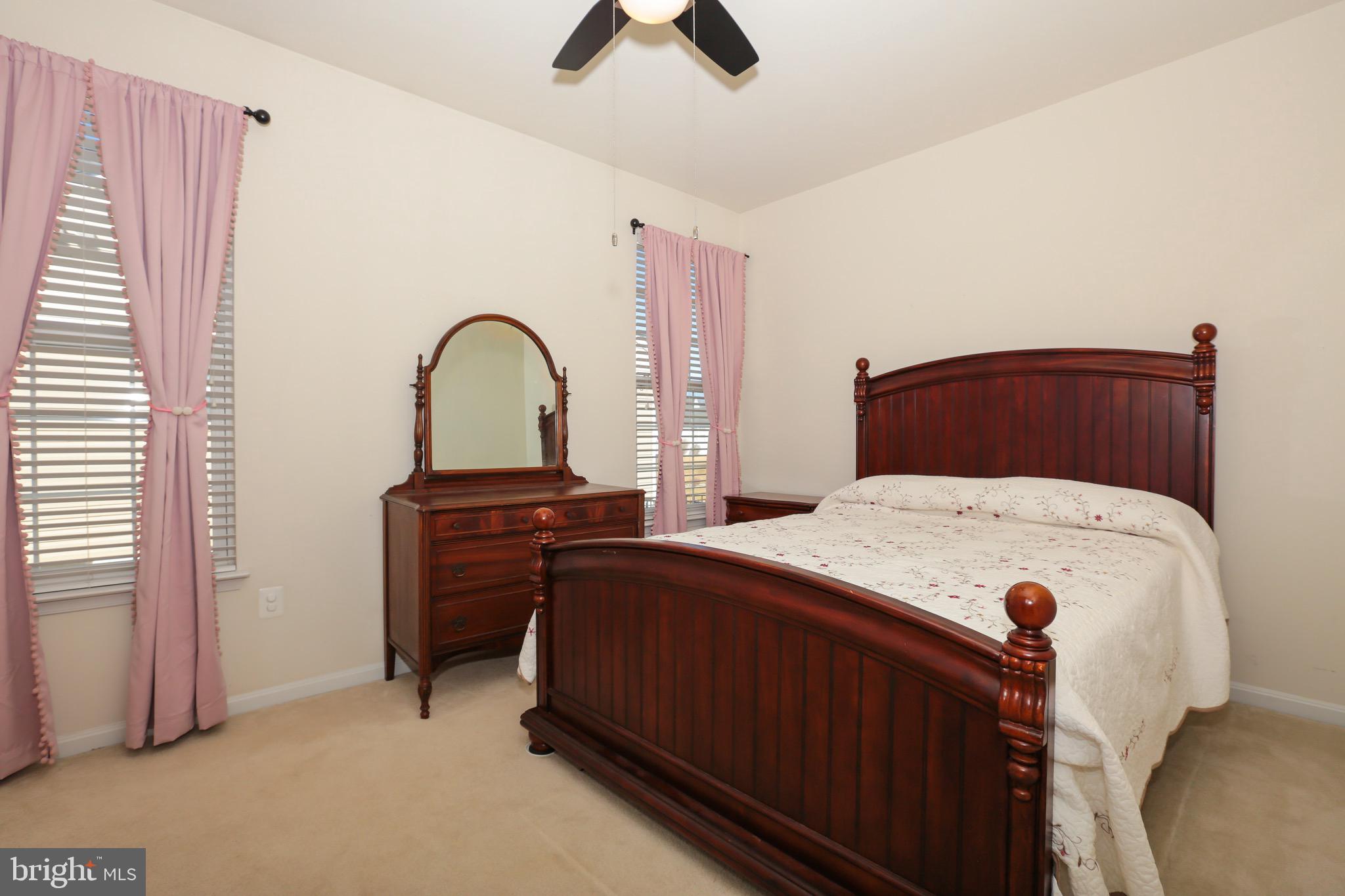 VINT HILL - Residential