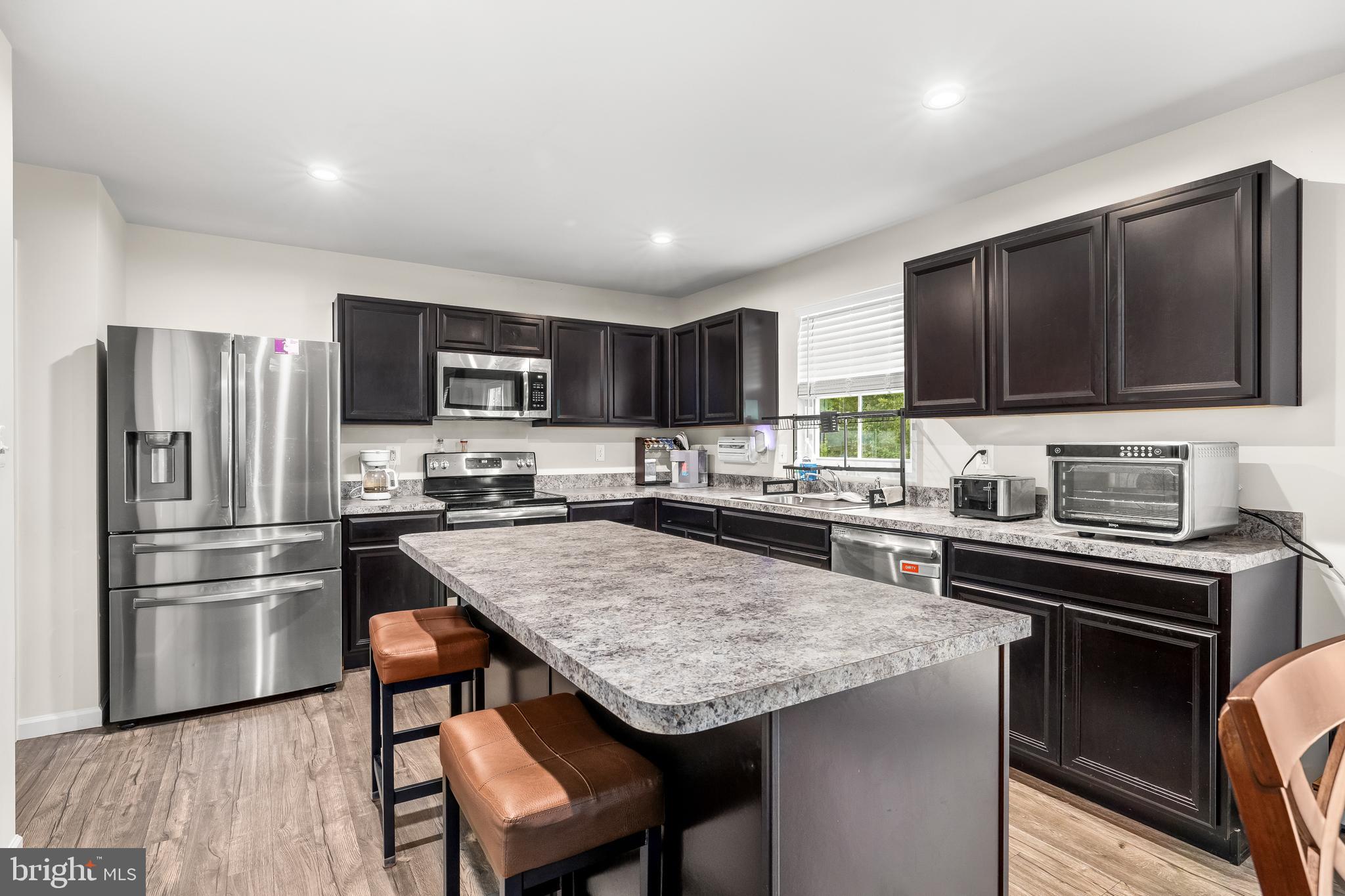 WILDERNESS SHORES - Residential