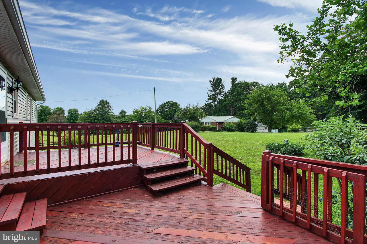 WHITE HALL - Residential