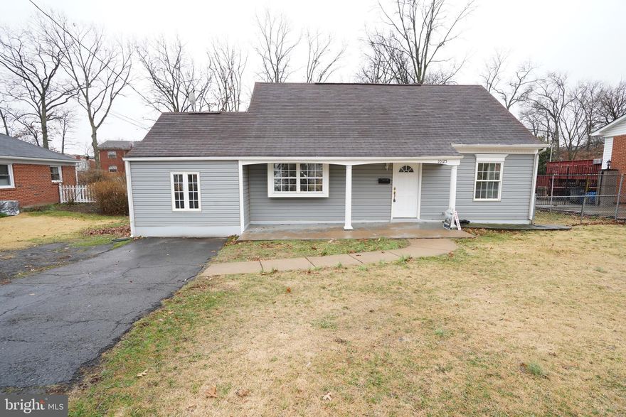 Offer deadline Sunday 19th 6pm This is a beautiful 4 bedroom, 2 bath home with a 6 bedrooms potential! Step into your large kitchen  that opens up to your main living room that features a trendy built in bar area so you can entertain your family and friends. The home has plenty of living space as well as new updates that include new carpets throughout the home and a HVAC system. Ensure your children and pets remain safe in your large and fenced in backyard! This home is conveniently located near shopping centers, restaurant, and commuter roads!