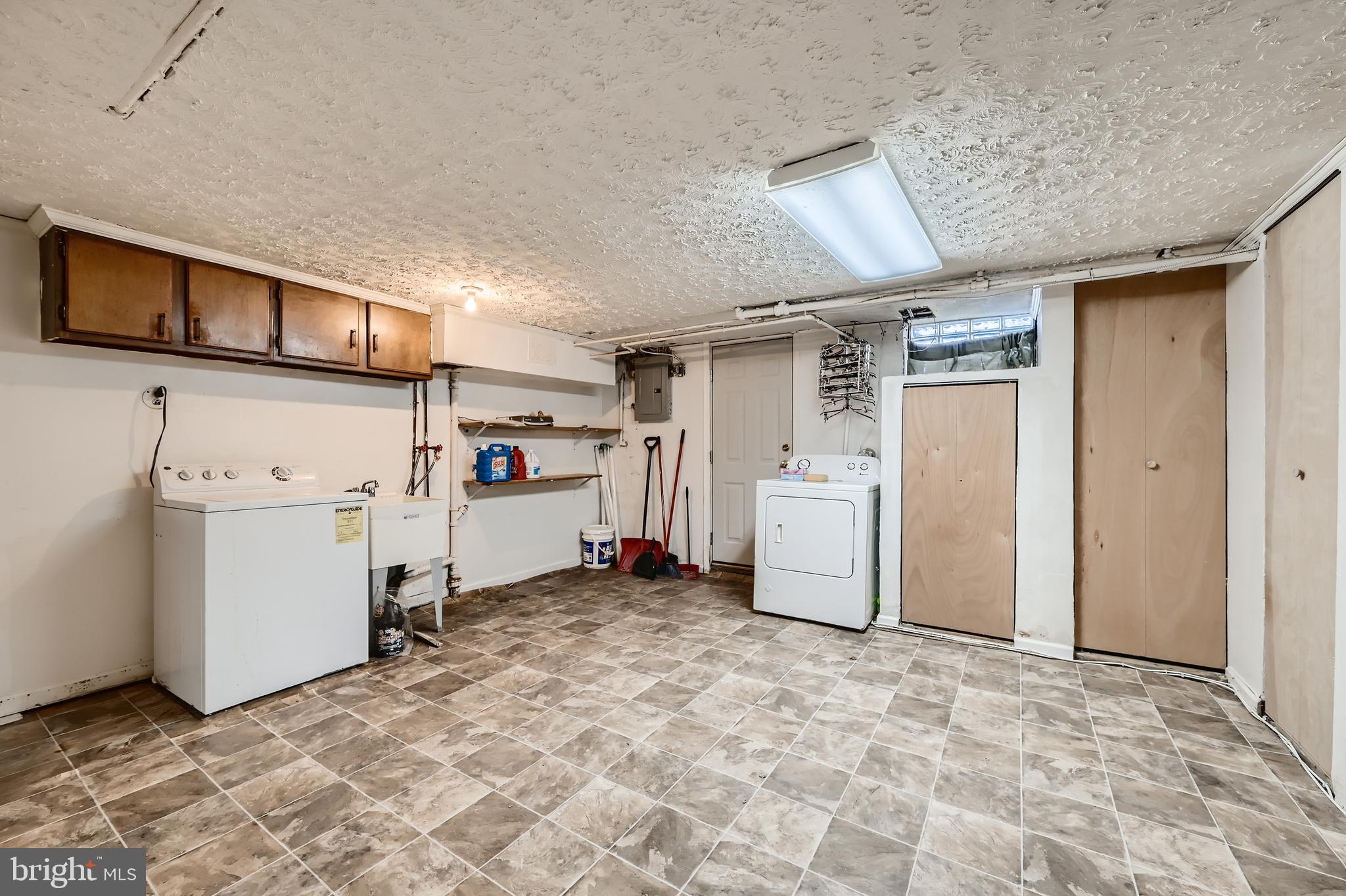 ROGNEL HEIGHTS - Residential