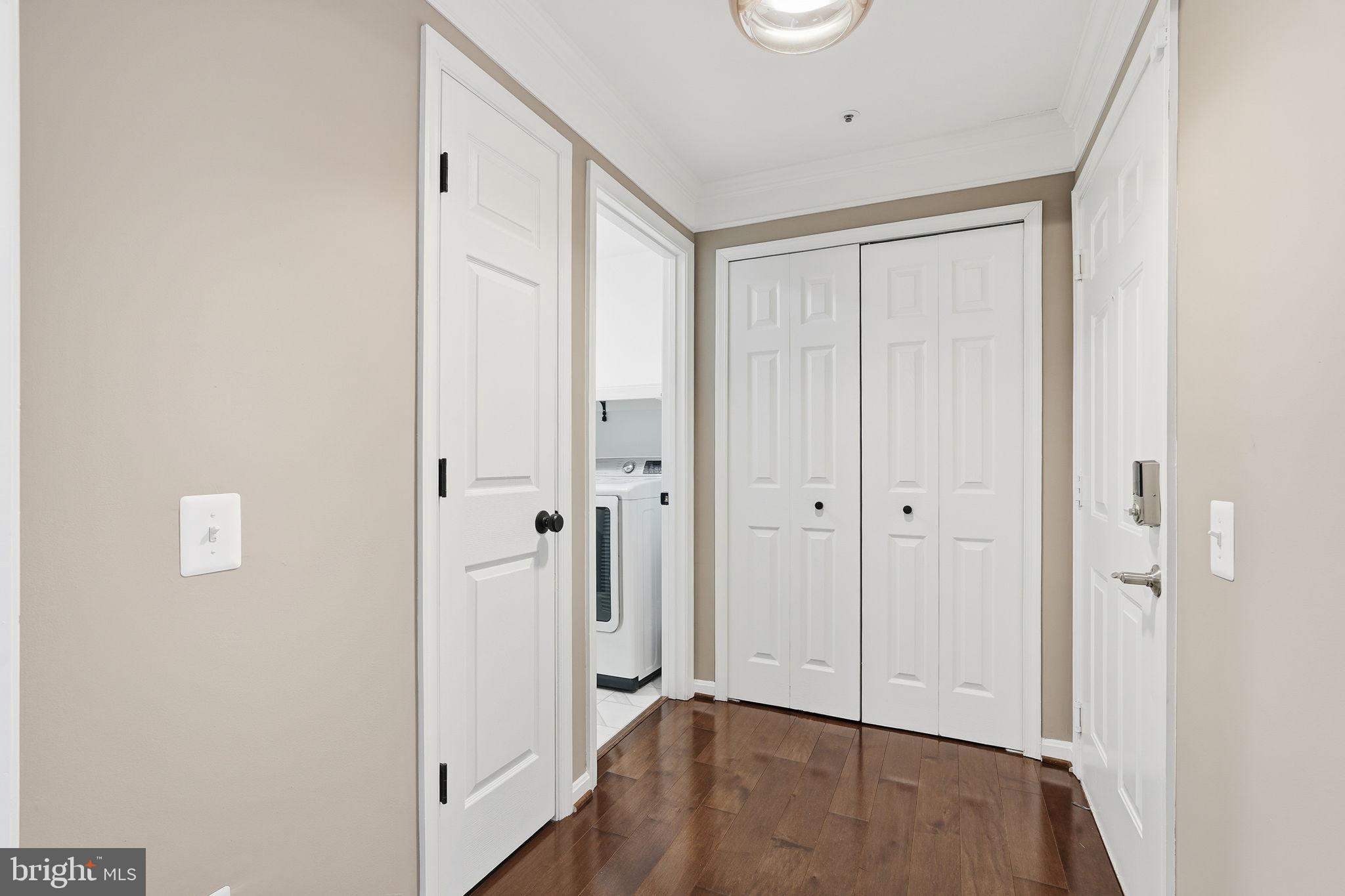 LEE LANDING COND - Residential