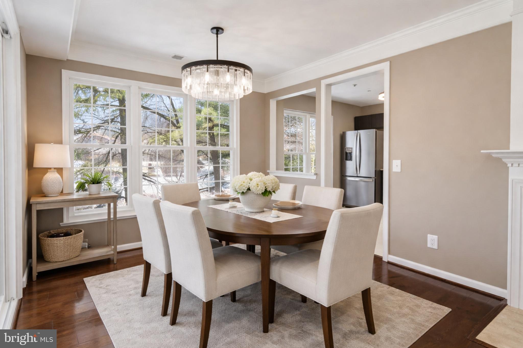 LEE LANDING COND - Residential