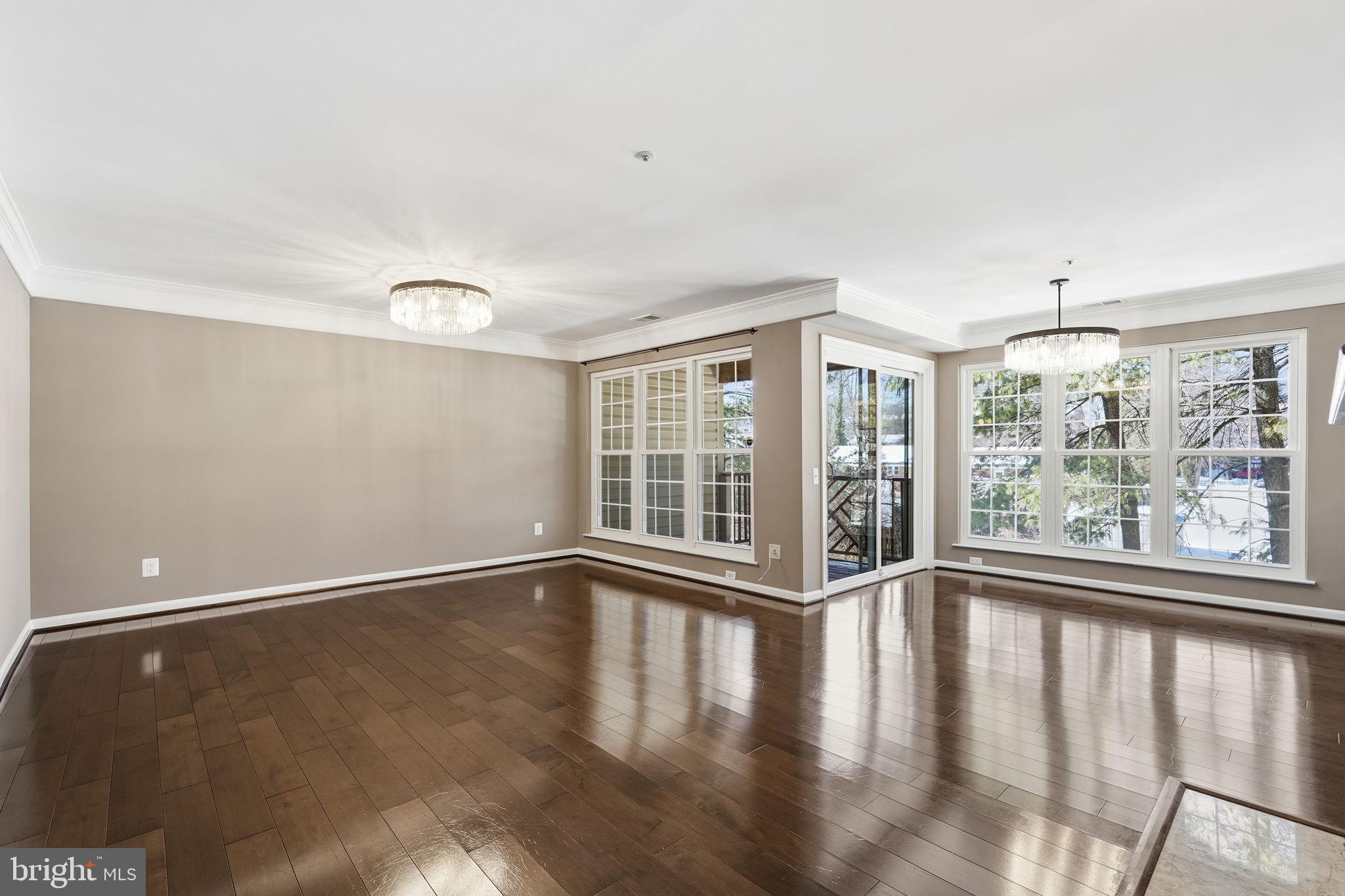 2808 EMMA LEE STREET 201