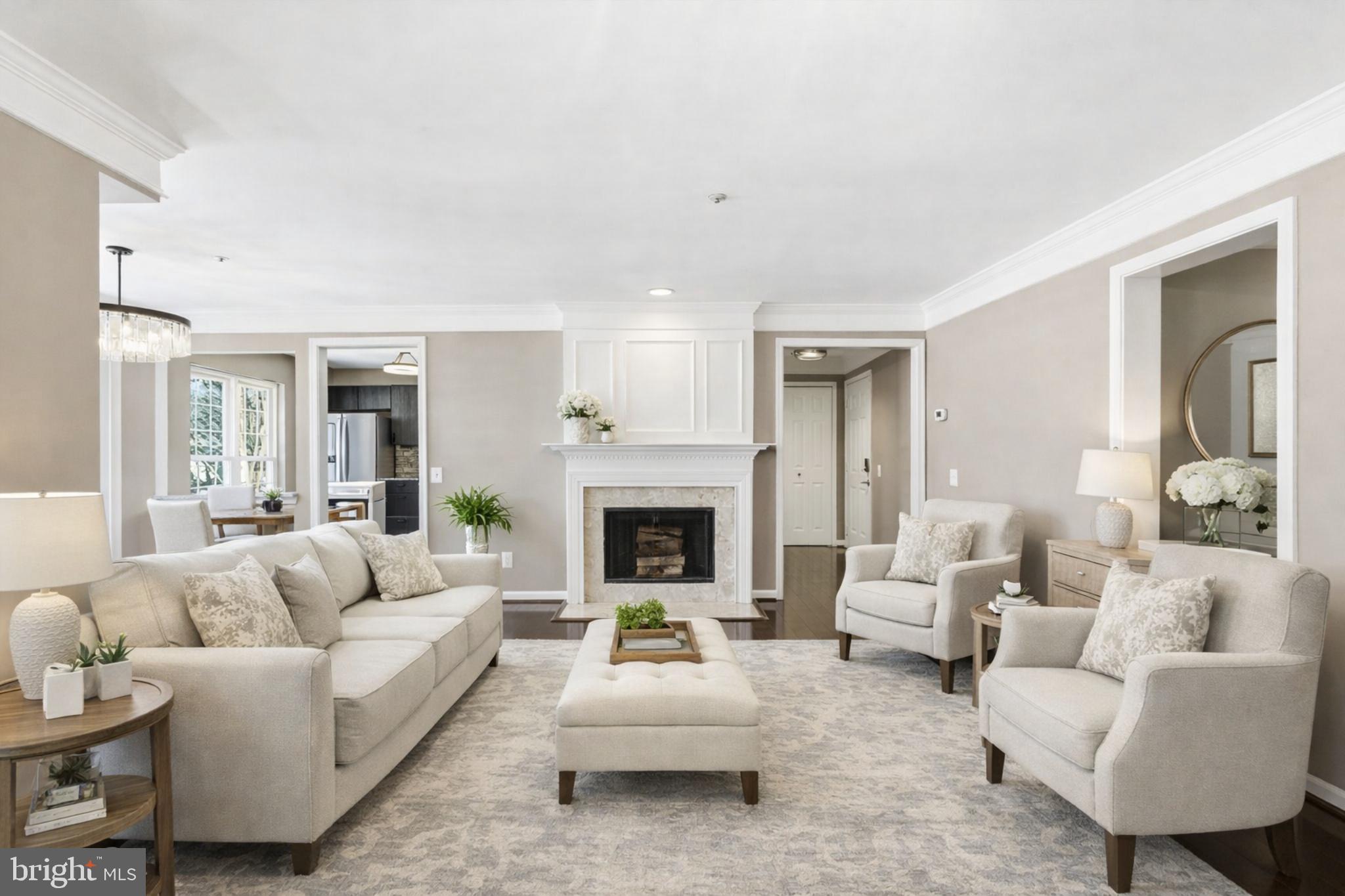 LEE LANDING COND - Residential