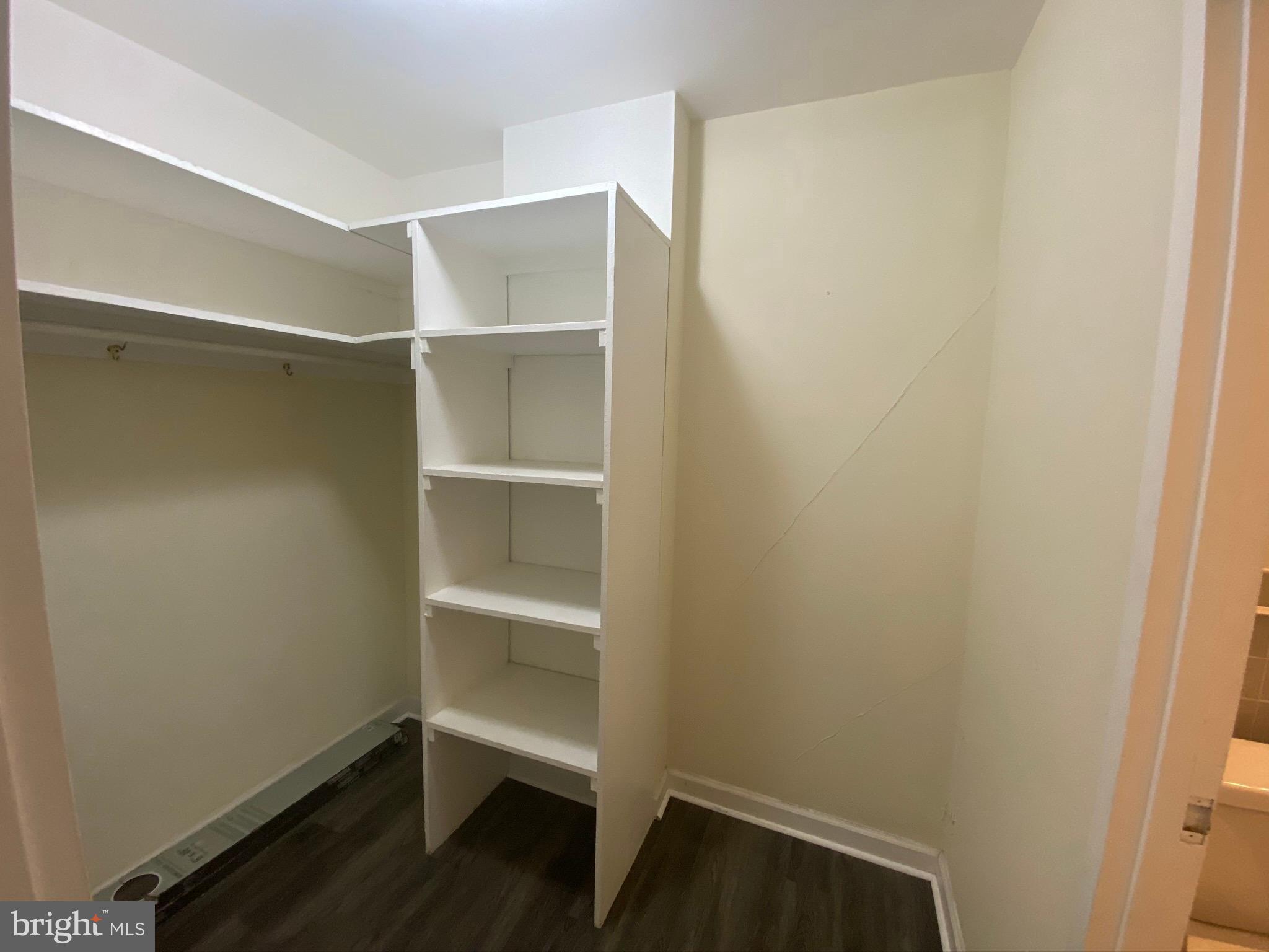 RIVER PLACE - Residential Lease