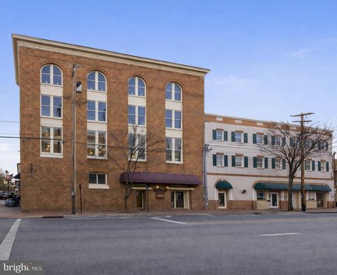 Photo of 7 W Piccadilly Street #9, WINCHESTER, VA 22601 (MLS # VAWI2009642)