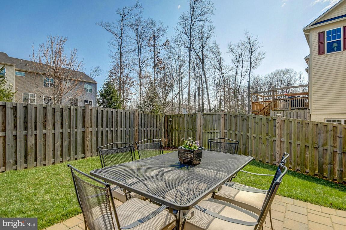 PEMBROOKE - Residential