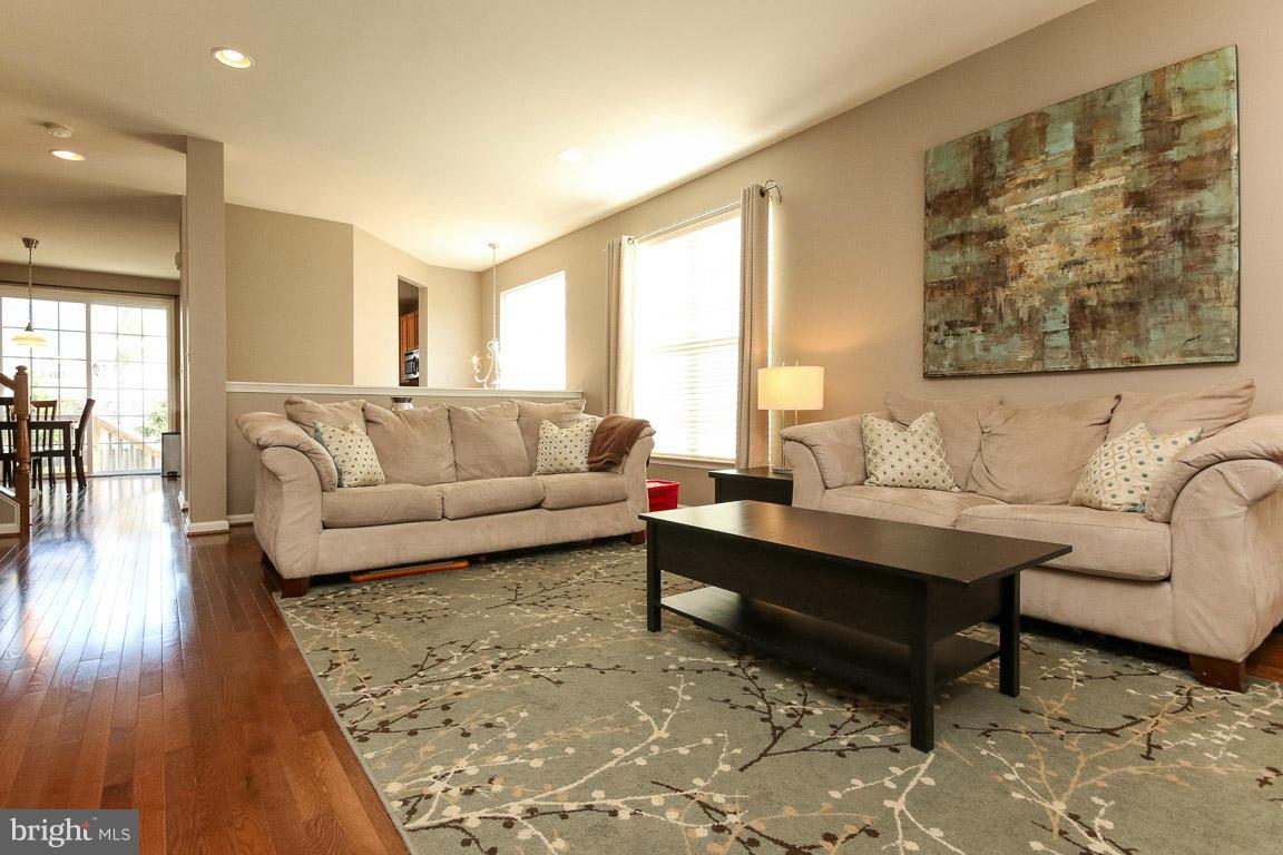 PEMBROOKE - Residential