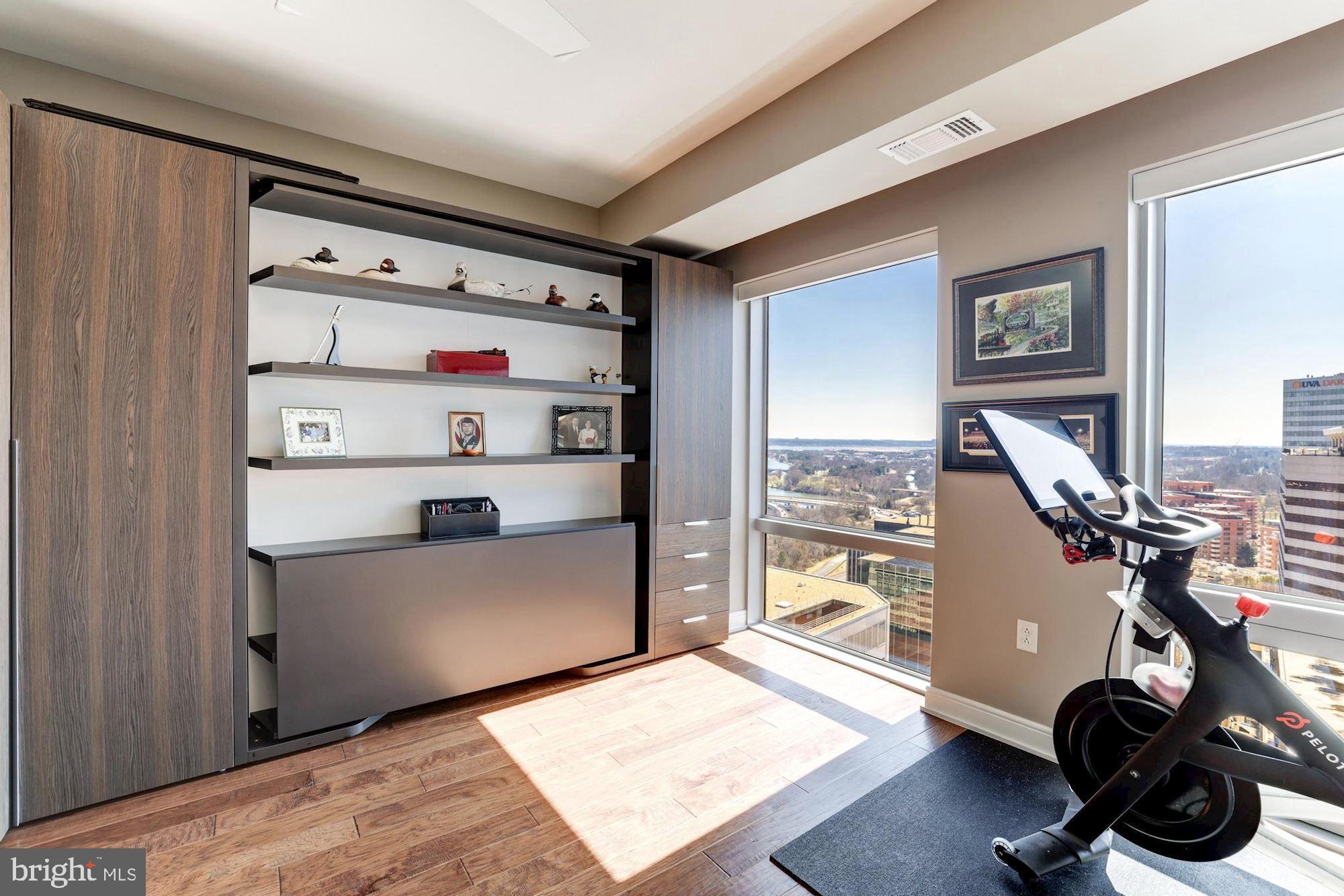 ROSSLYN - Residential