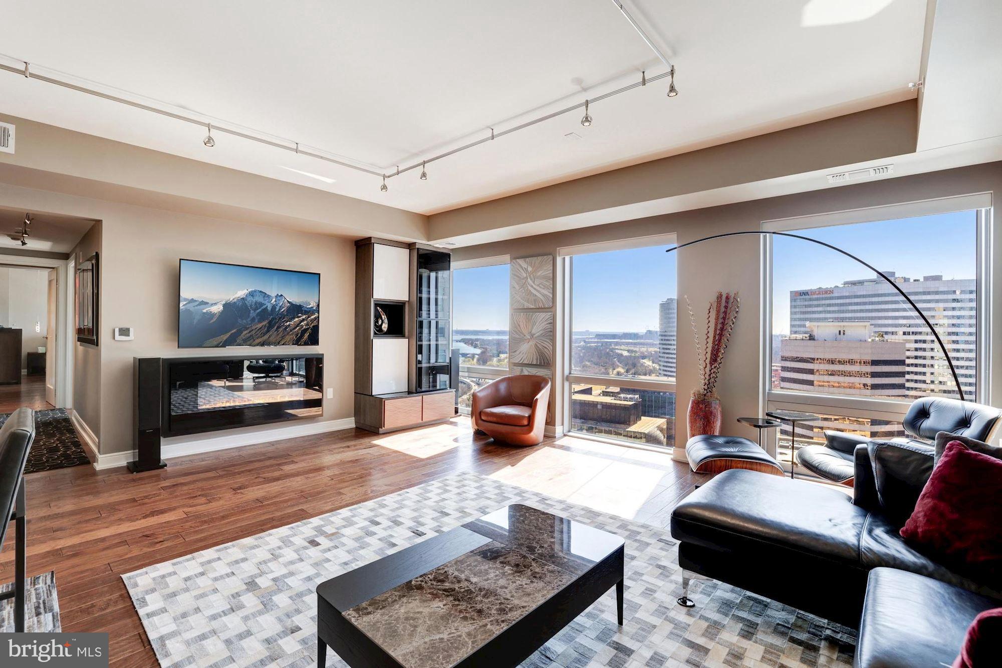 ROSSLYN - Residential