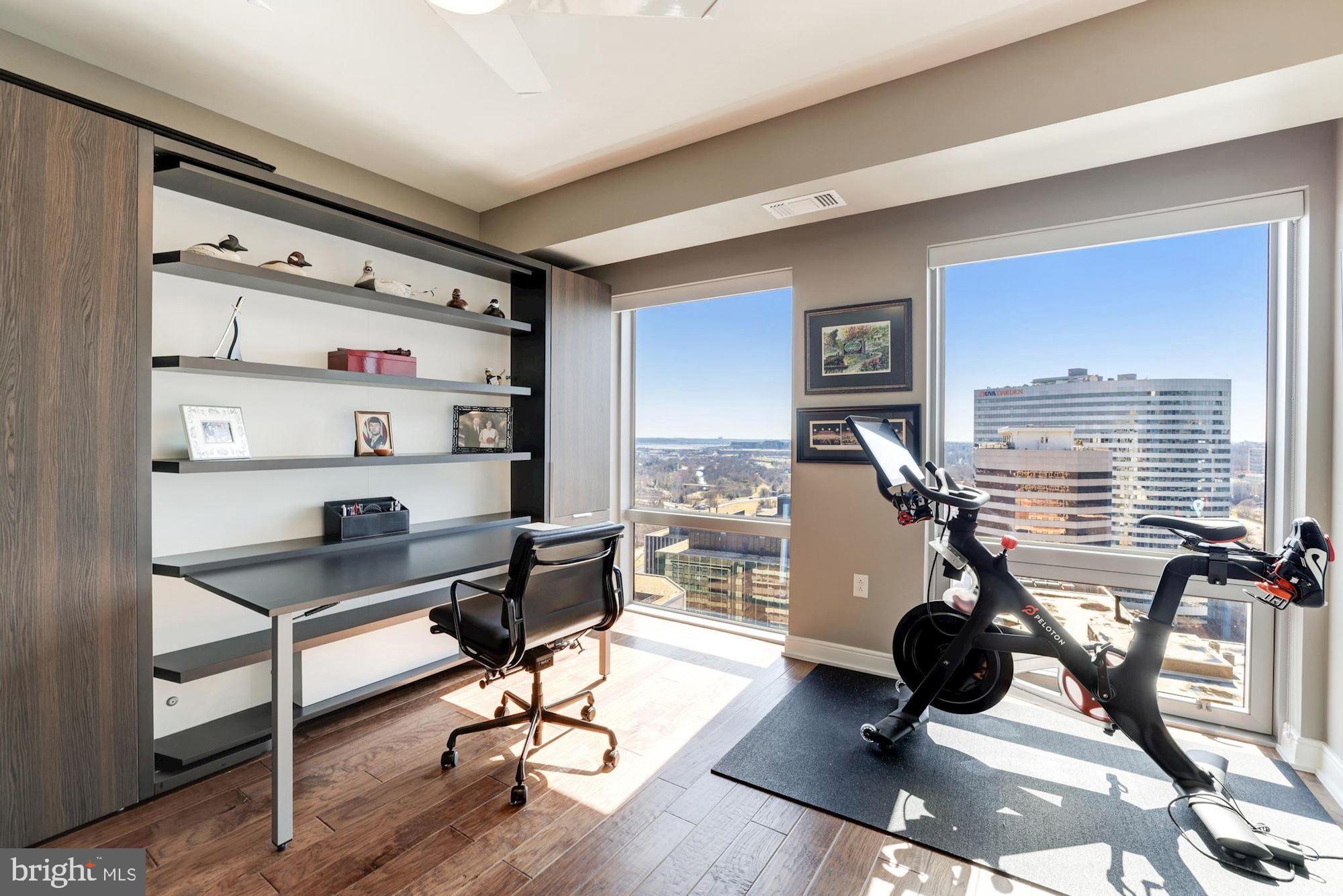 ROSSLYN - Residential