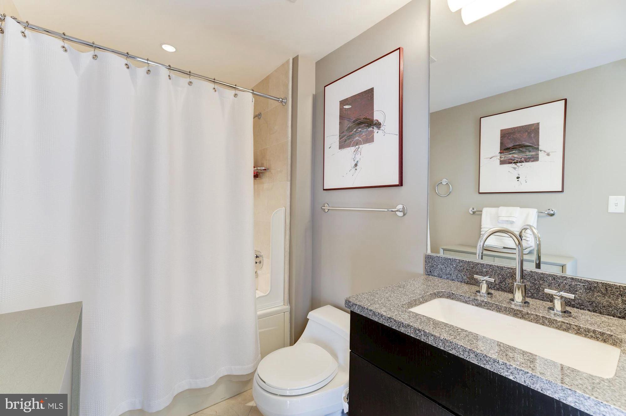 ROSSLYN - Residential