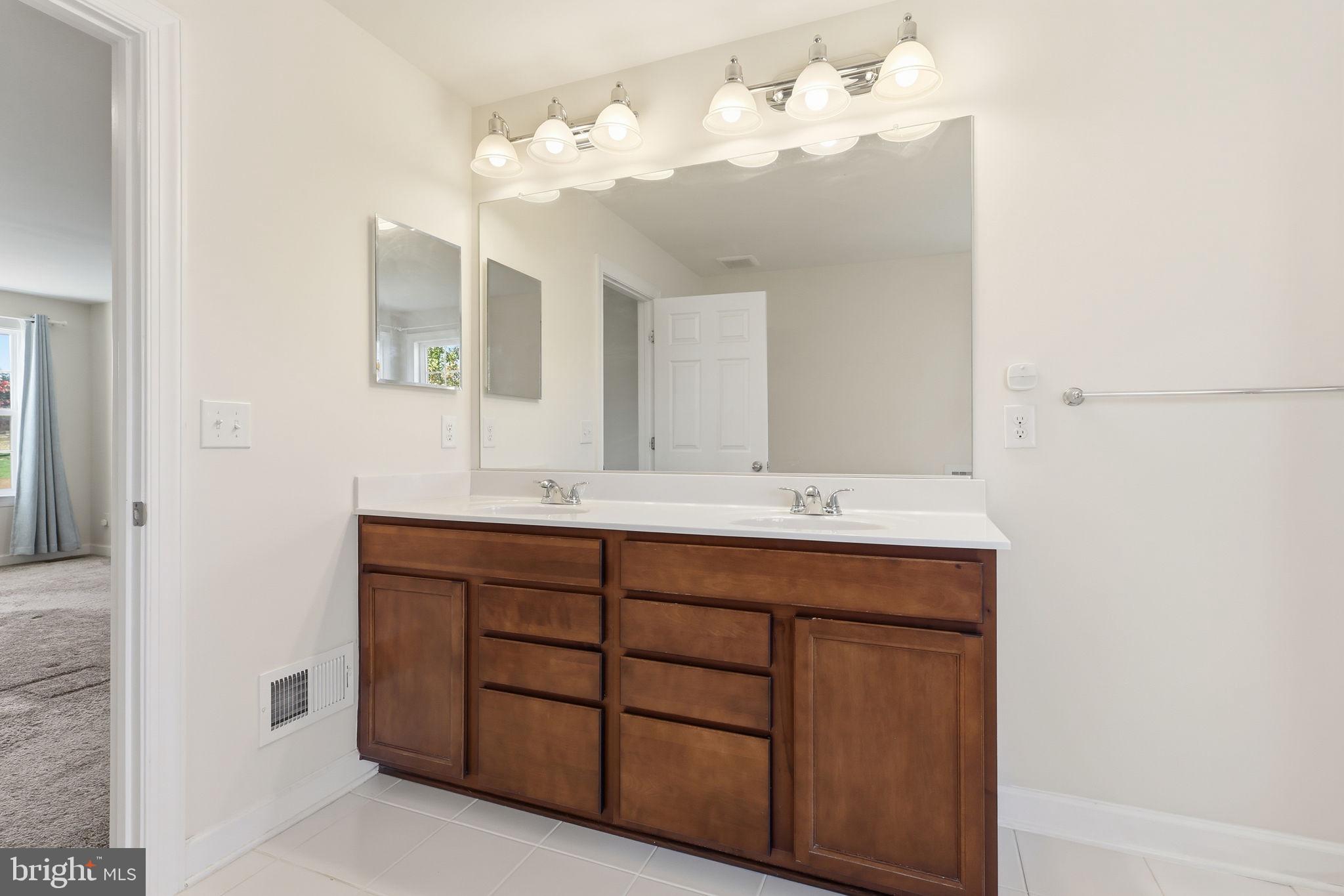 LEELAND STATION - Residential