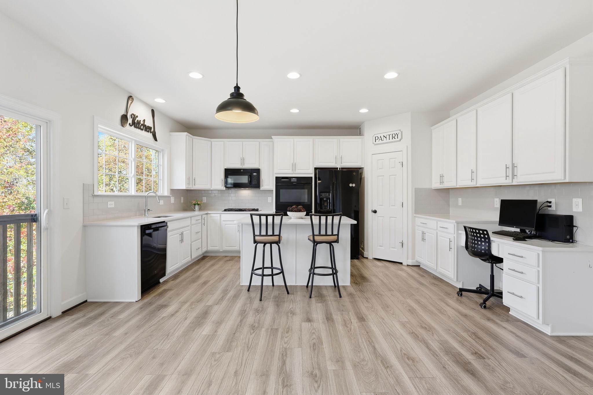 LEELAND STATION - Residential