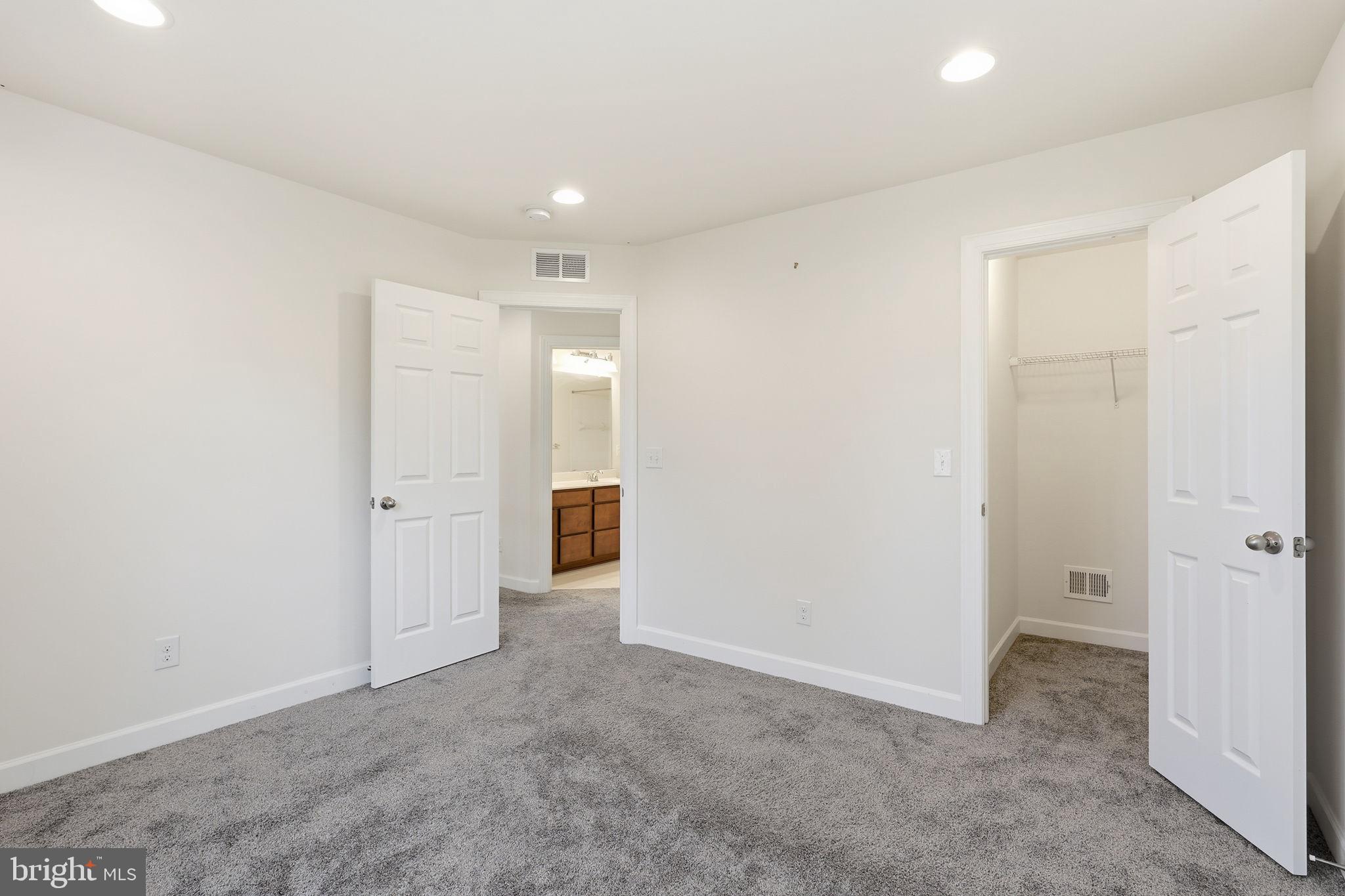 LEELAND STATION - Residential