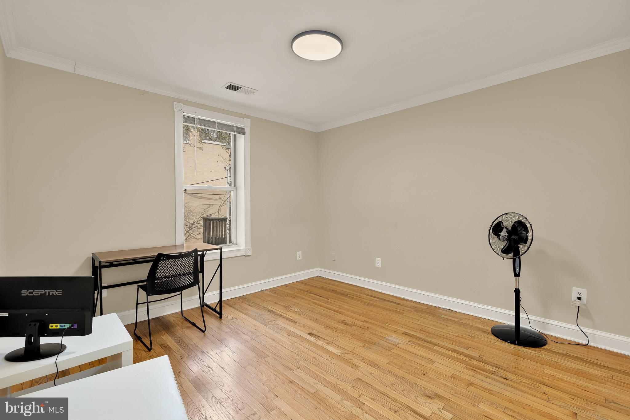 CAPITOL HILL - Residential Income