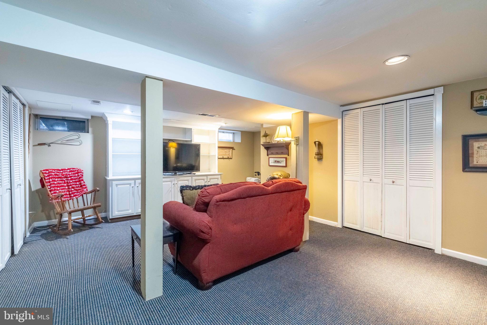 HICKORY HILL - Residential