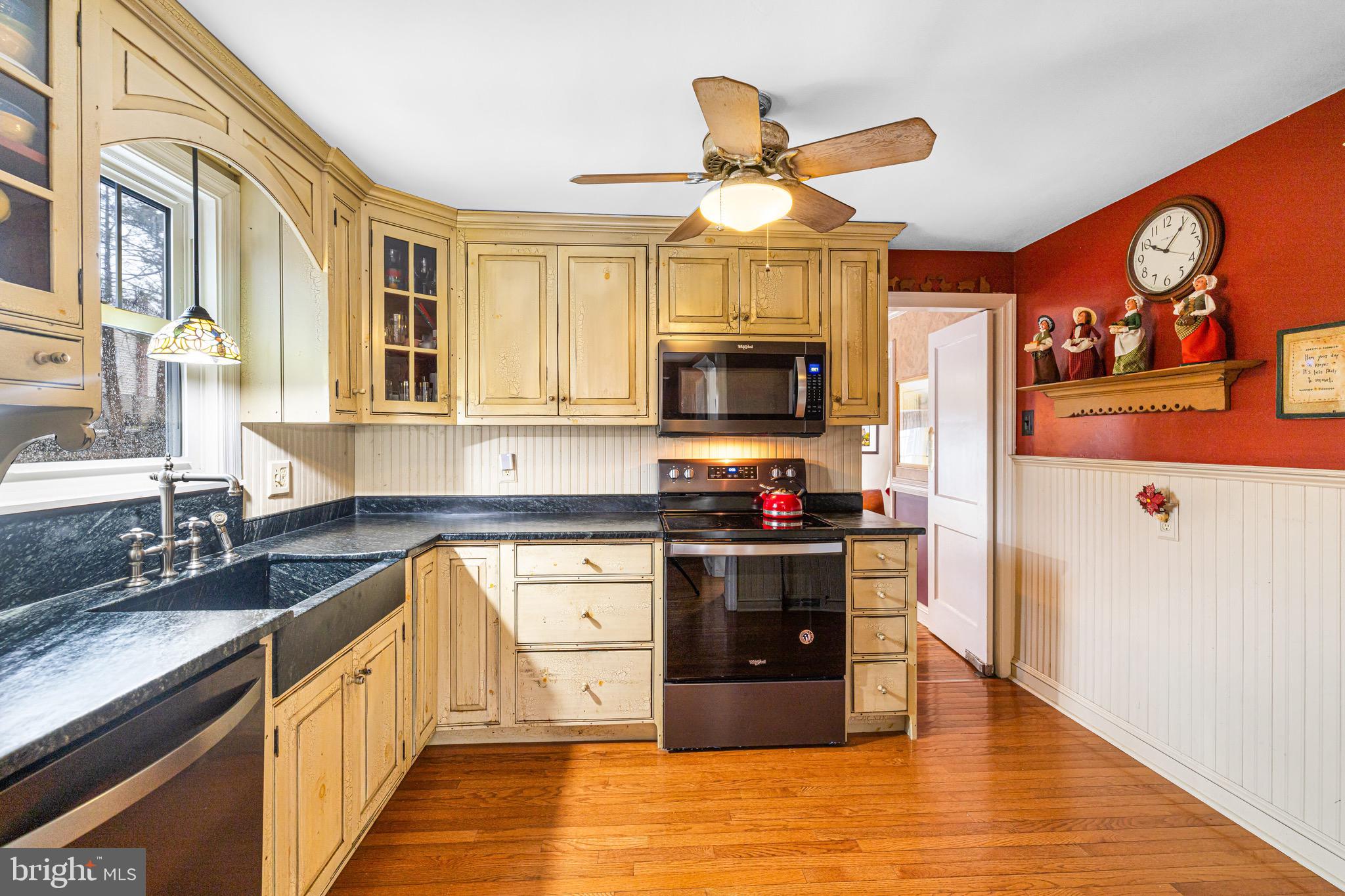 HICKORY HILL - Residential