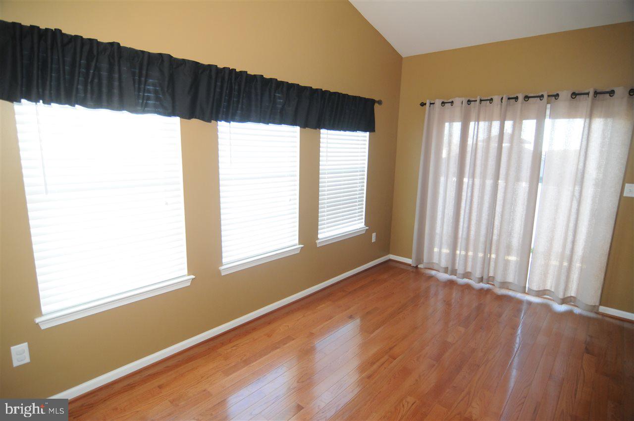 RUSSETT FARMS - Residential