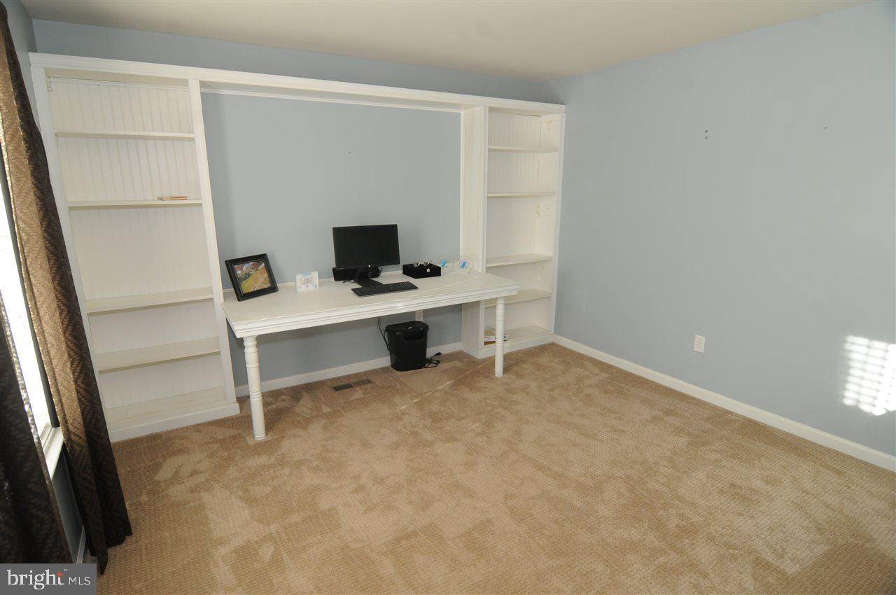 RUSSETT FARMS - Residential